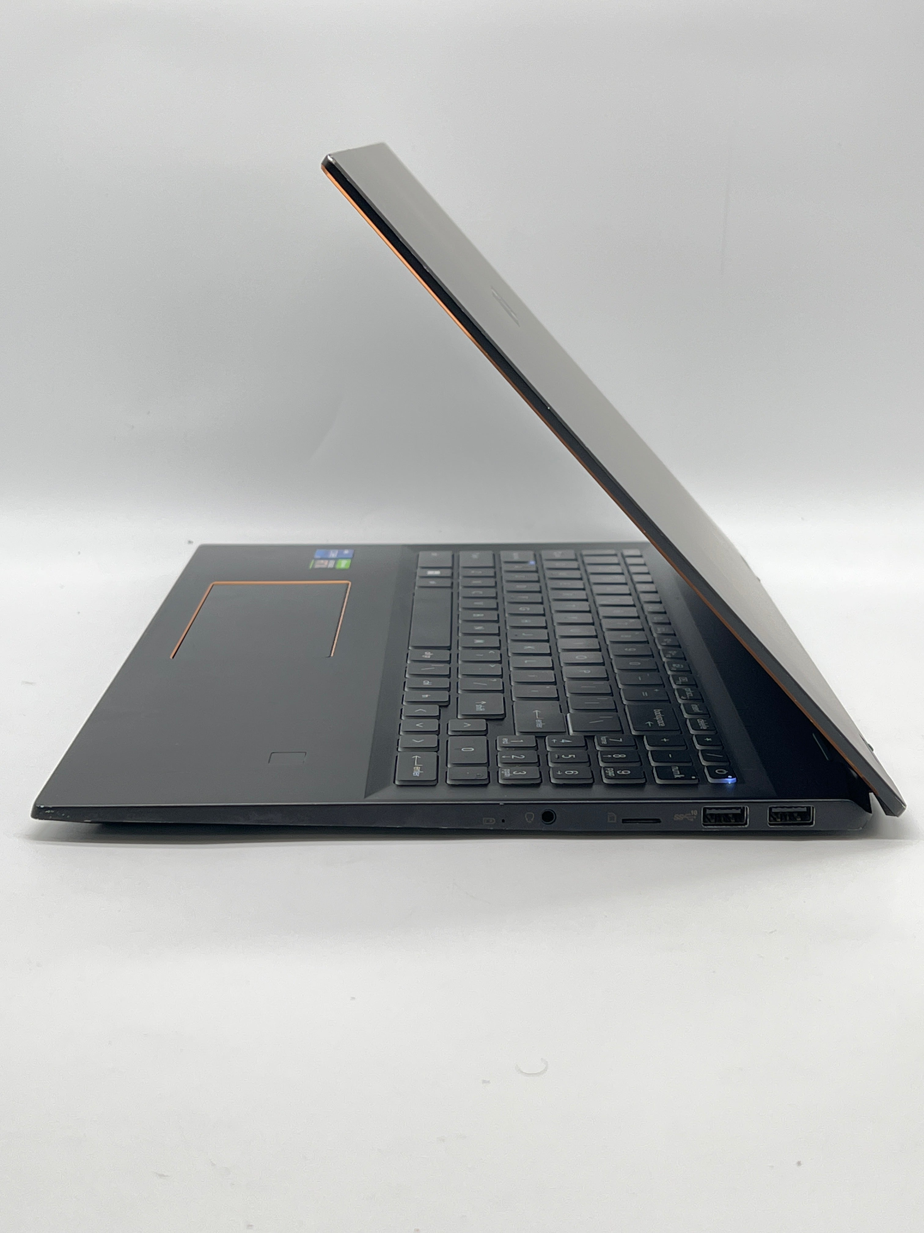 MSI Summit E16 Flip i7-1195G7 32GB RAM 1TB SSD RTX 3050 - Used