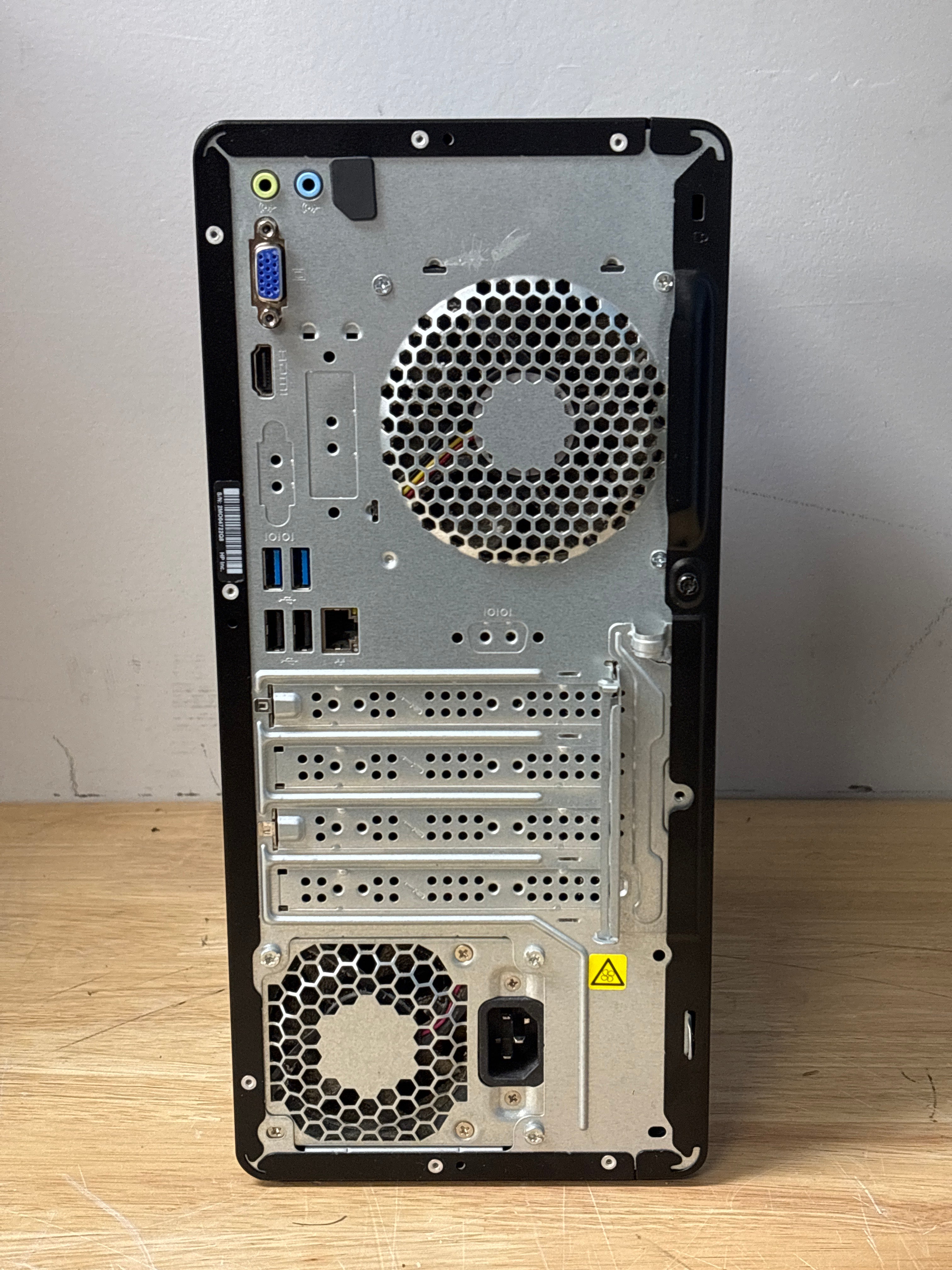 HP M01-F0033w Ryzen 3 3200G 8GB RAM 1TB HDD - For Parts (Bad HDD)