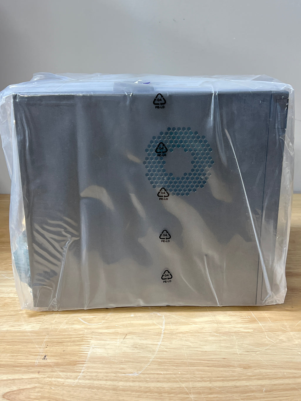 NetGear ReadyNAS Ultra 6 RNDU6000 Diskless Network Storage - New in Box
