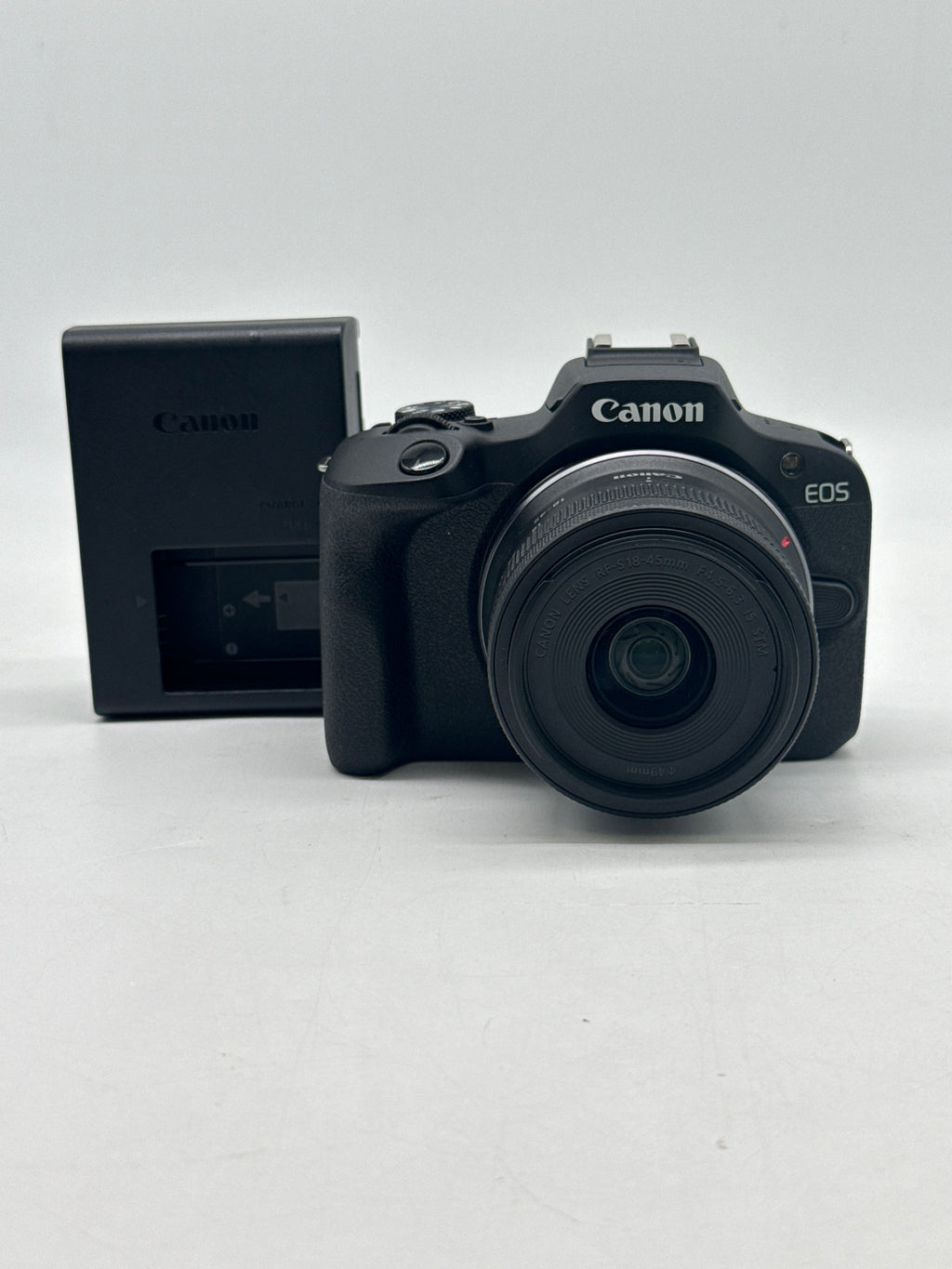 Canon EOS R100 24.1MP Mirrorless Camera w/ RF-S 18-45mm - Used