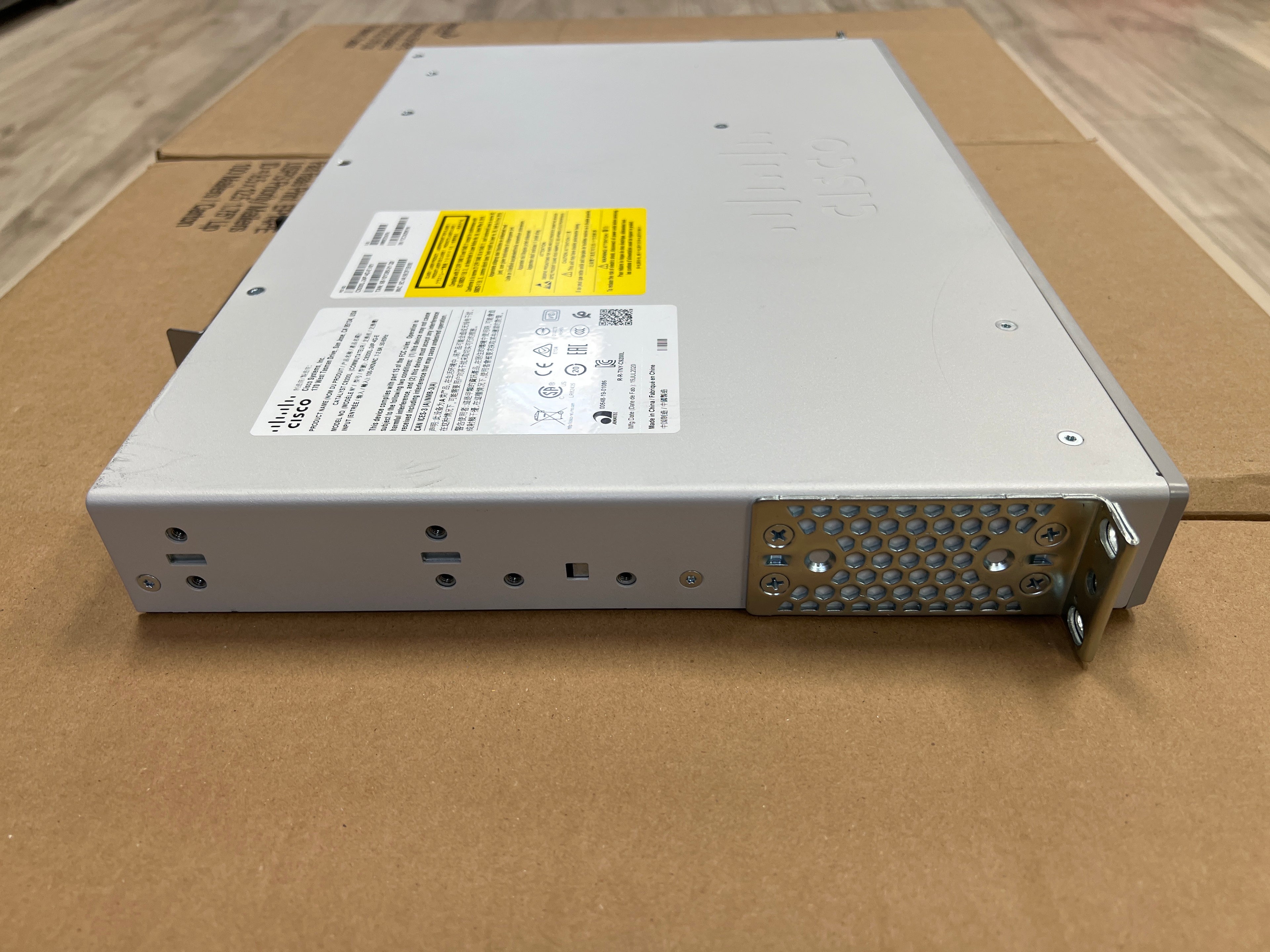 Cisco C9200L-24P-4G-E 24-Port Catalyst 9200L POE Switch