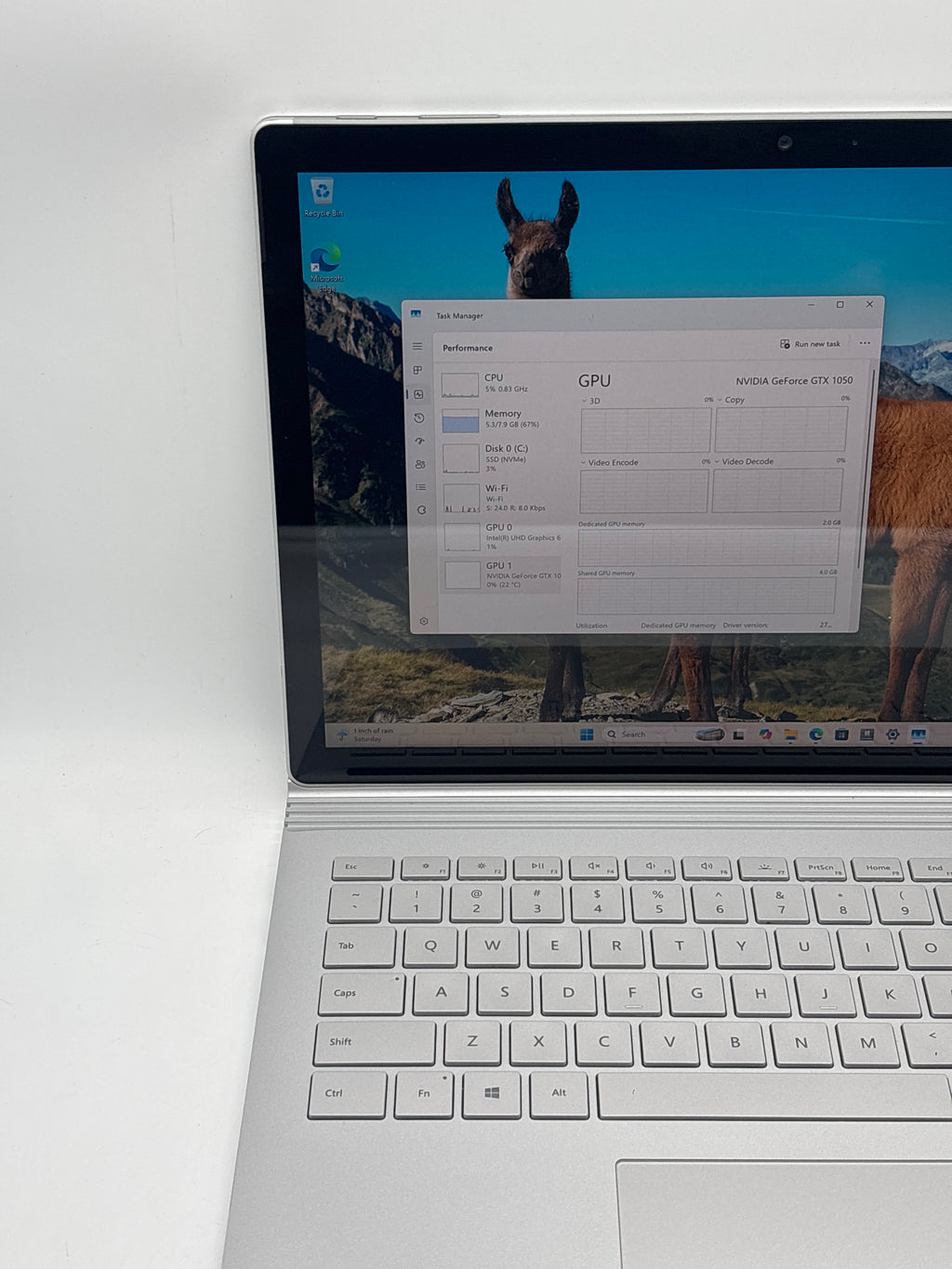 Microsoft Surface Book 2 i7-8650U 8GB RAM 256GB SSD GTX 1050