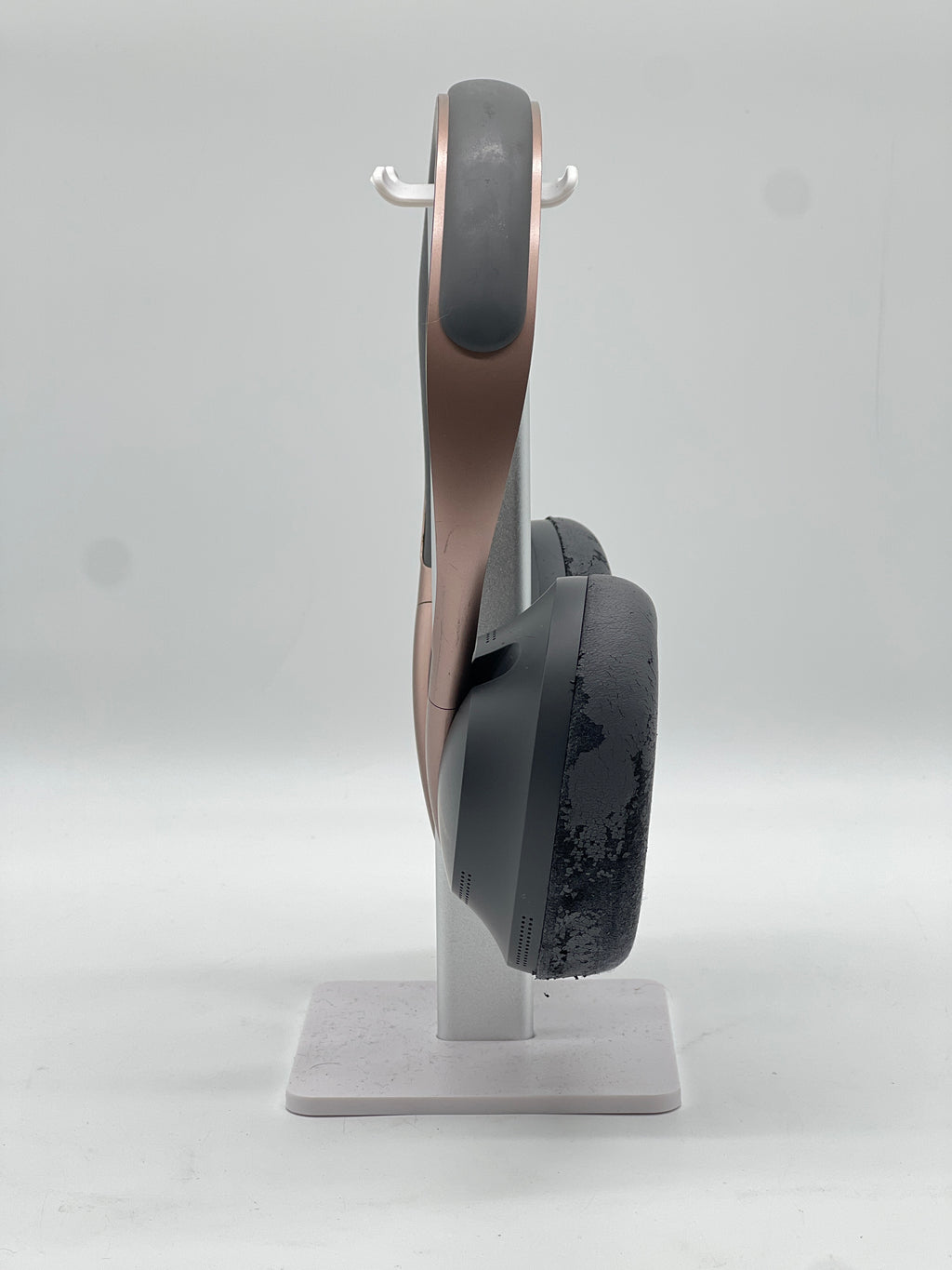 Bose Noise Cancelling Headphones 700 40 mm Wireless Over Ear Used