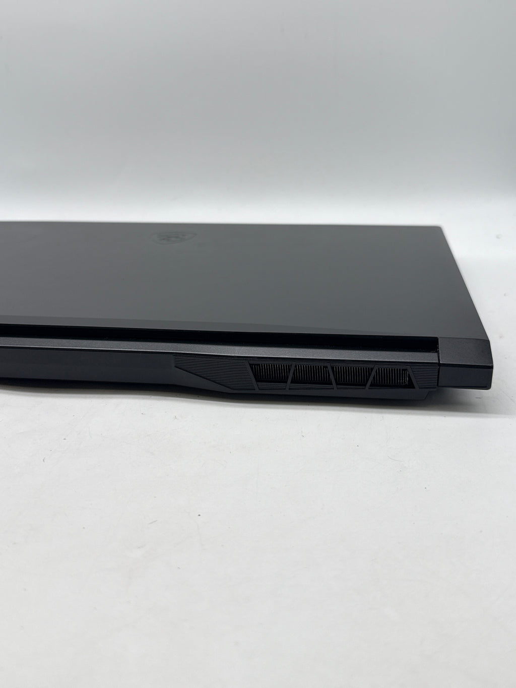 MSI Katana GF76 i7-11800H 16GB RAM 512GB SSD RTX 3050 - For Parts Read