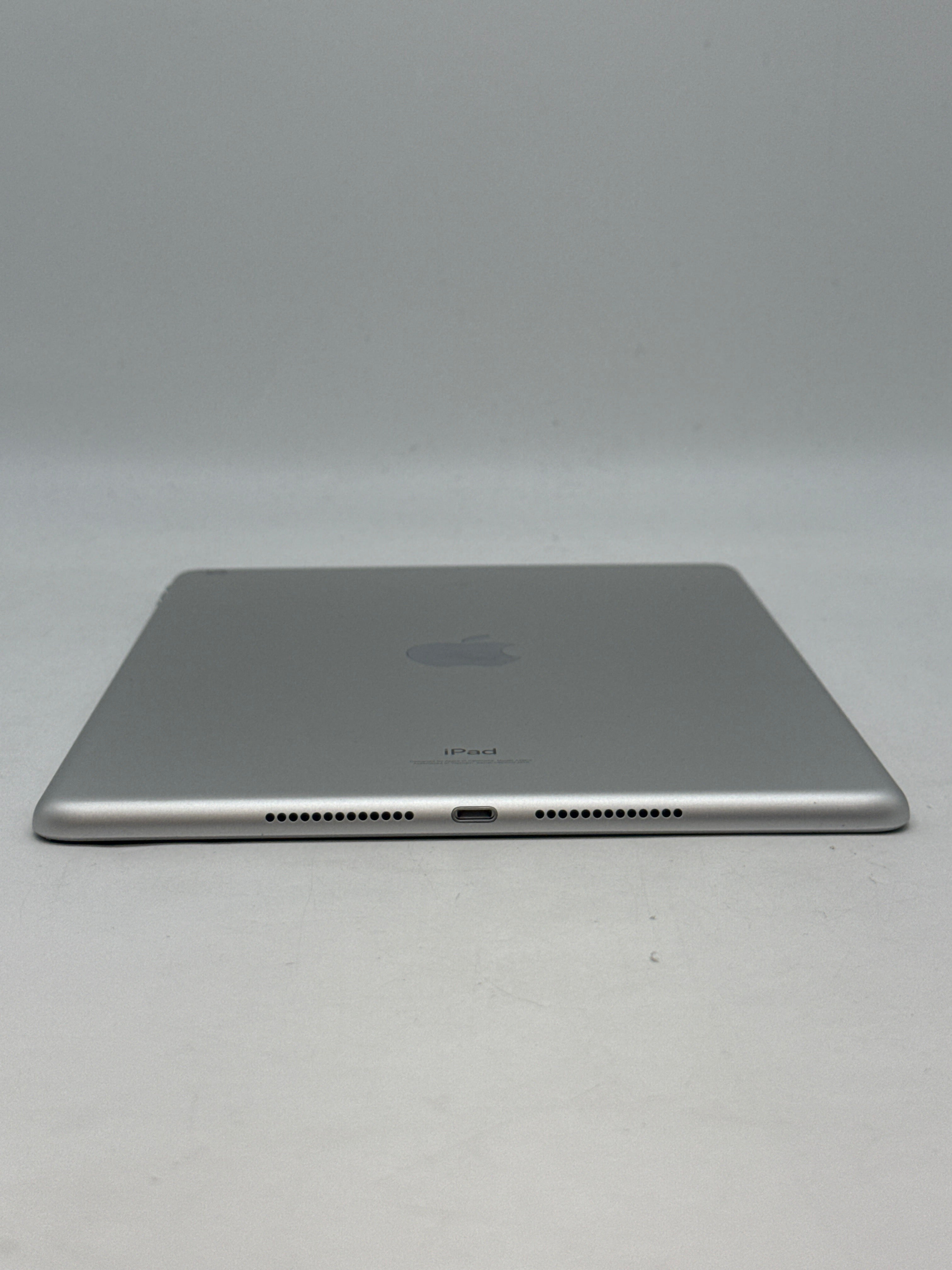 Apple iPad 9th Gen 64GB Wi-Fi 10.2" Silver A2602