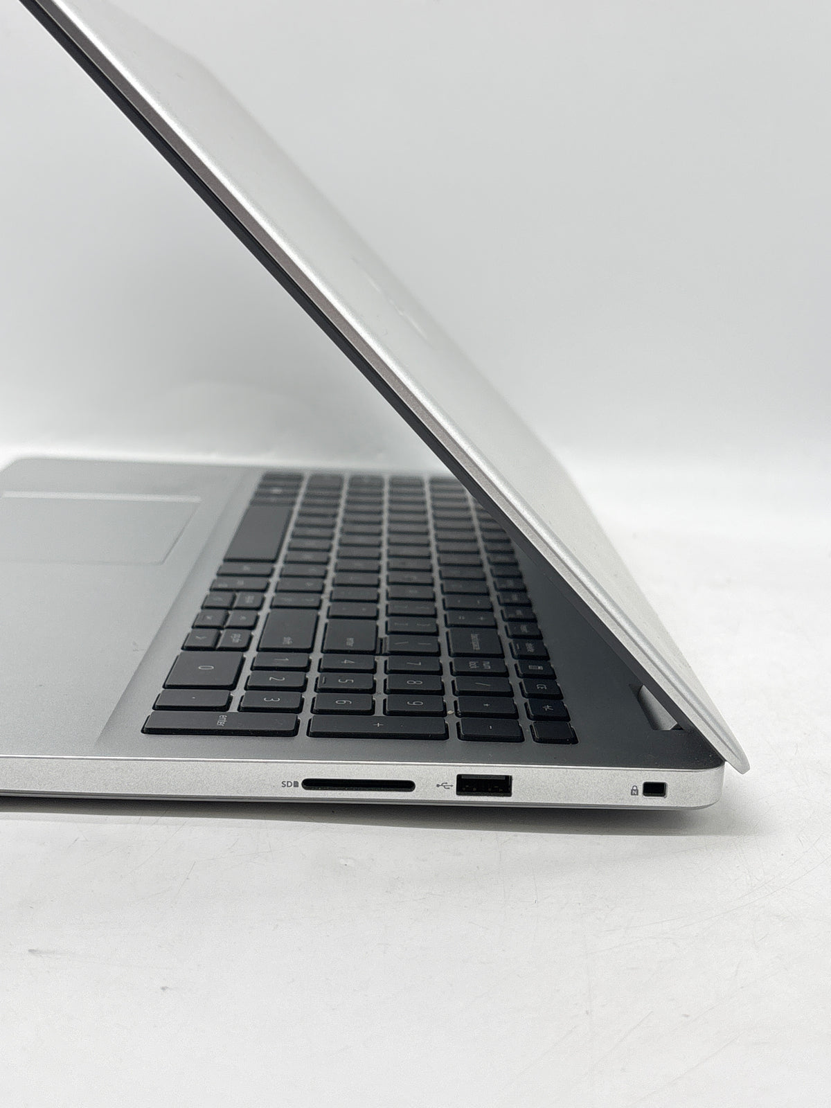 Dell Inspiron 5593 Core i7-1065G7 16GB RAM 512GB SSD 15.6in Laptop - For Parts