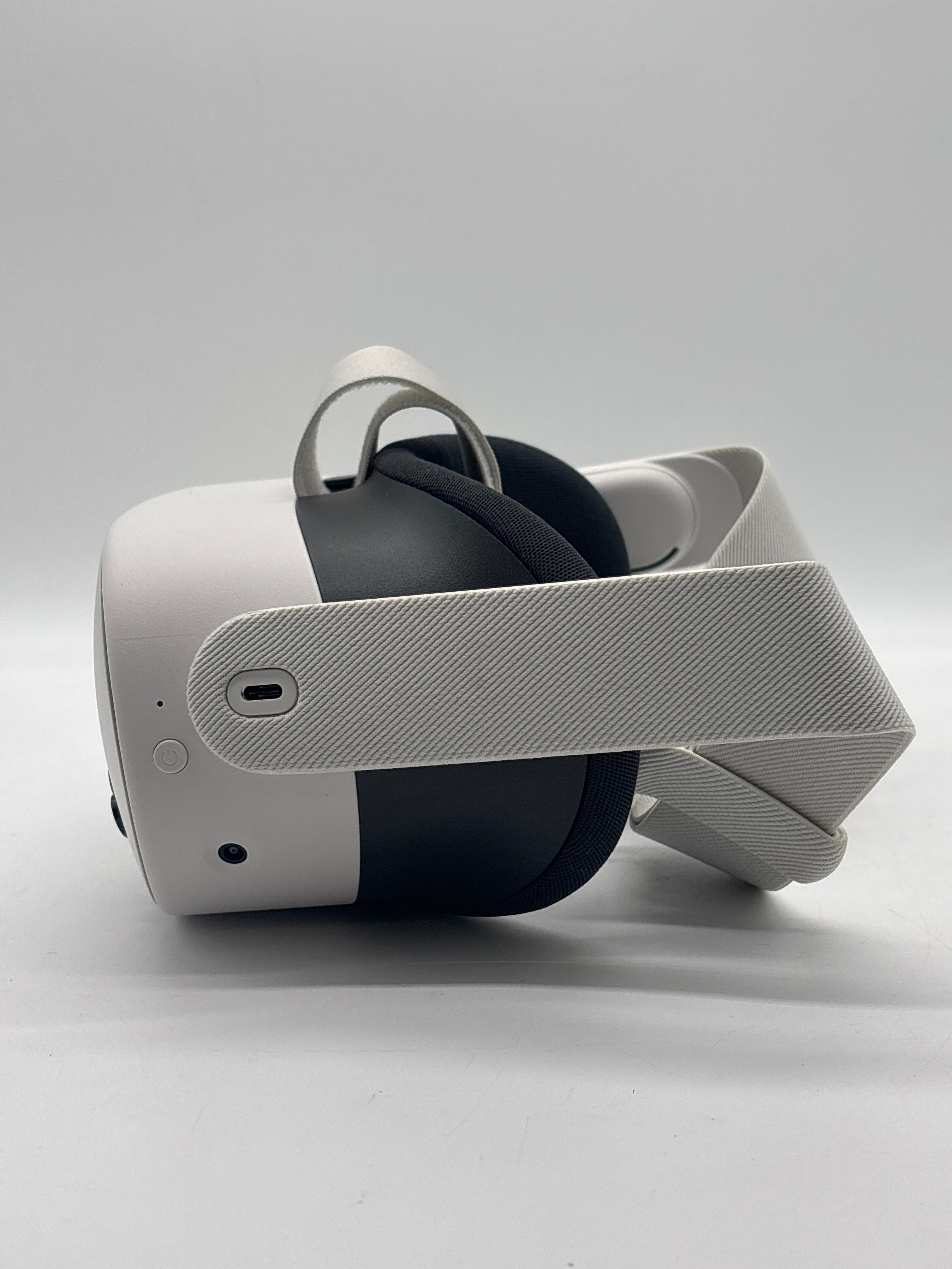 Meta Quest 3s 128GB Standalone VR Headset White - Used with Box