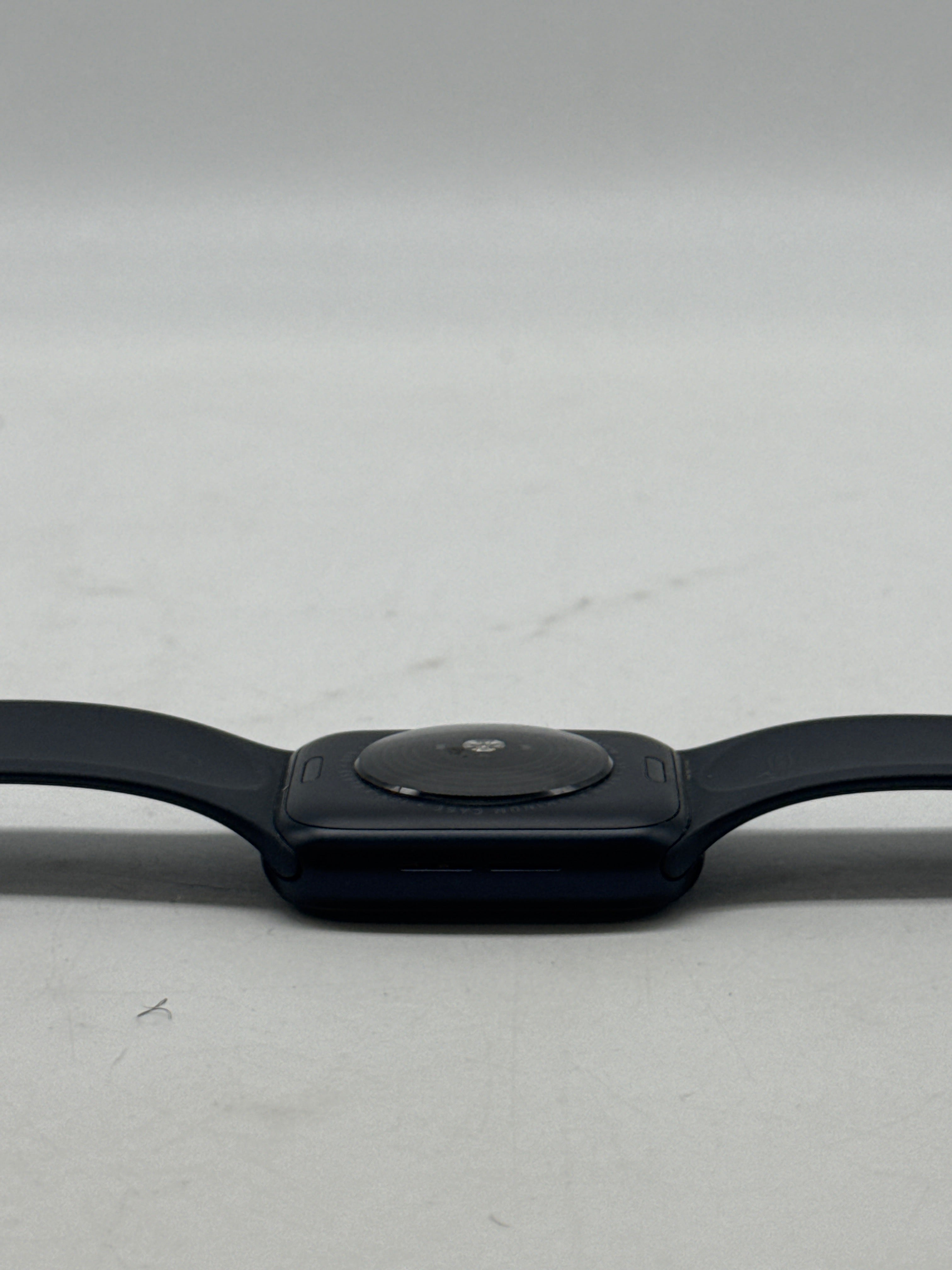 Apple Watch SE 2nd Generation 44mm GPS + Cellular Unlocked Black W/Charger