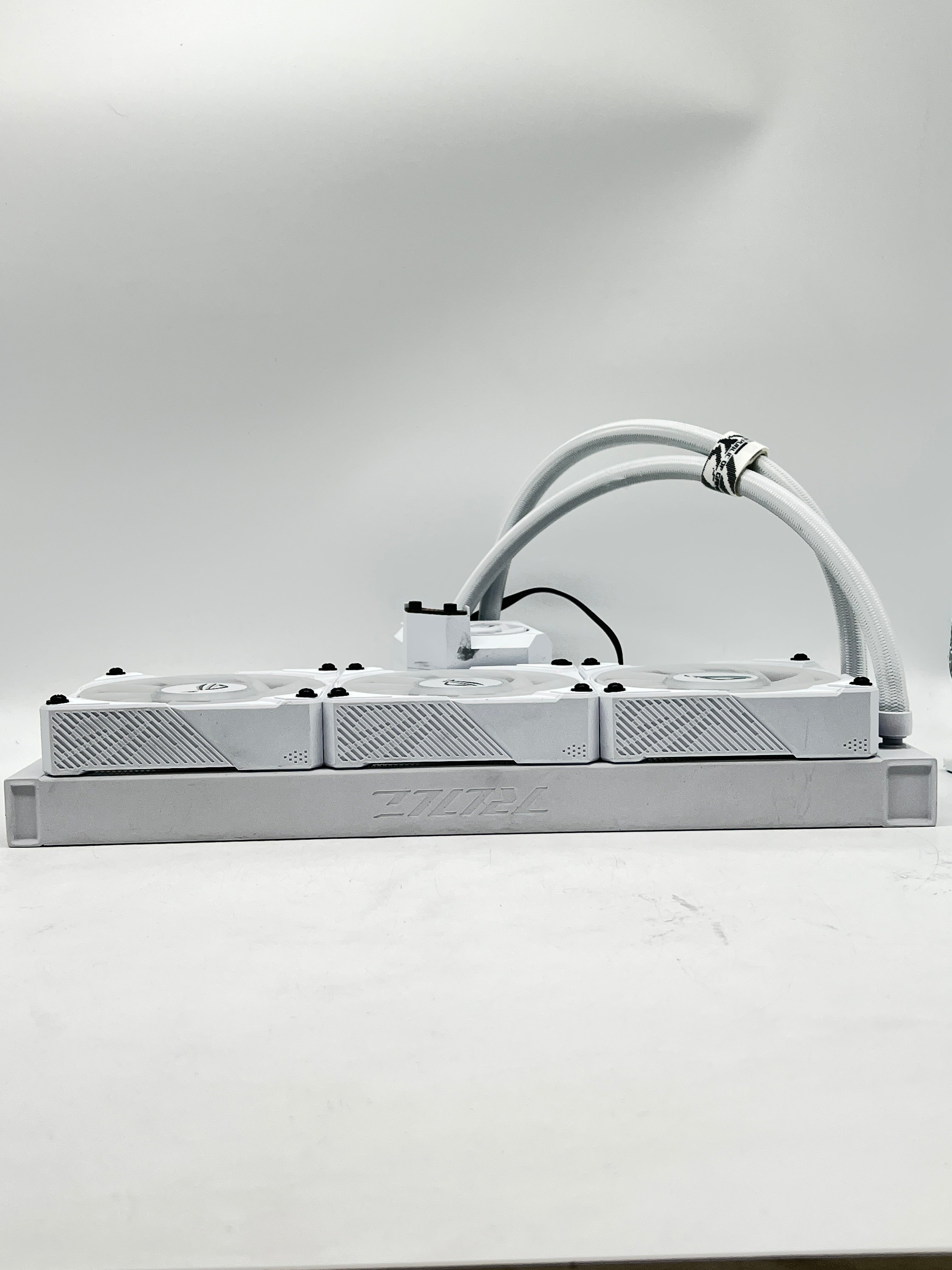 ASUS ROG Ryujin III 360 ARGB Extreme Liquid Cooler - White Used