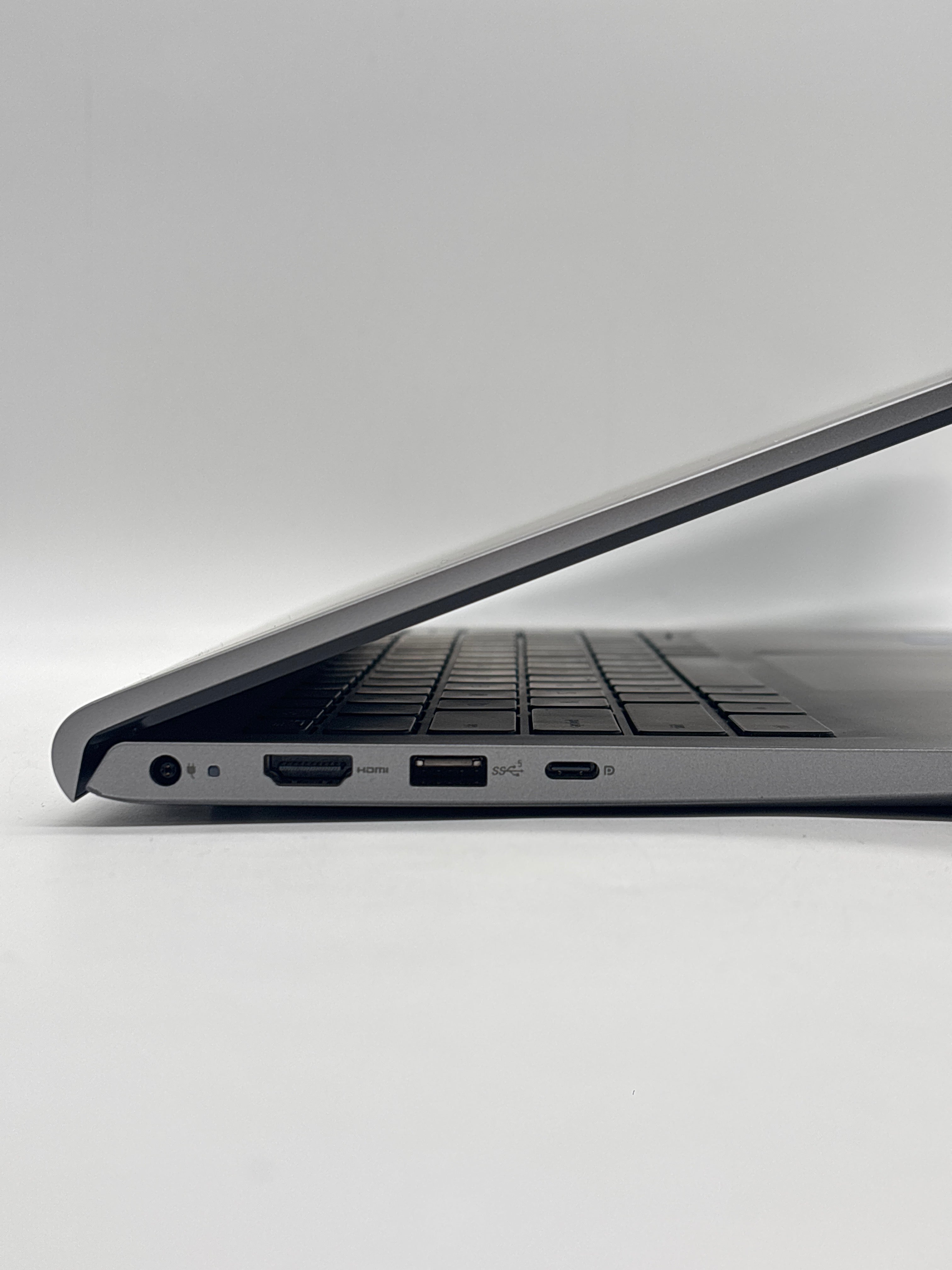 Dell Vostro 14 3430 i5-1335U 8GB RAM 512GB SSD