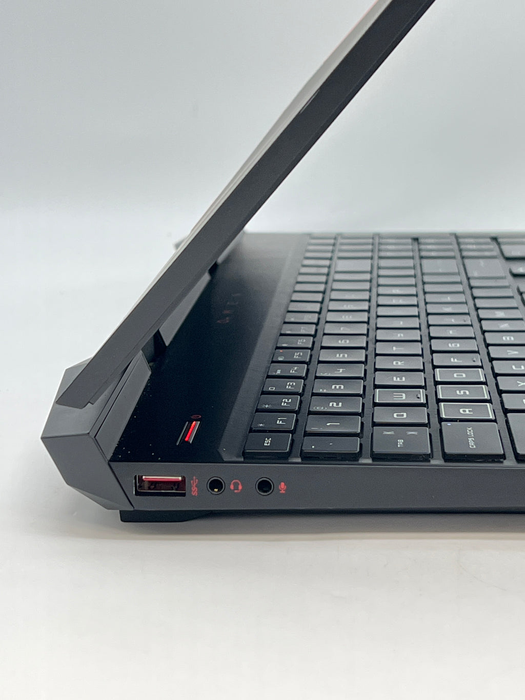 HP OMEN 15 15.6" i7-9750H 16GB RAM 256GB SSD GTX 1660 Ti - Used