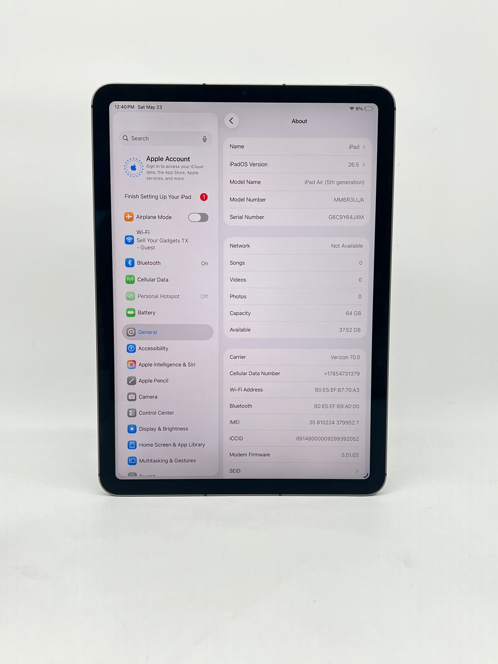 Apple iPad Air 5th Gen 64GB Wi-Fi + 5G Unlocked - Used with Box