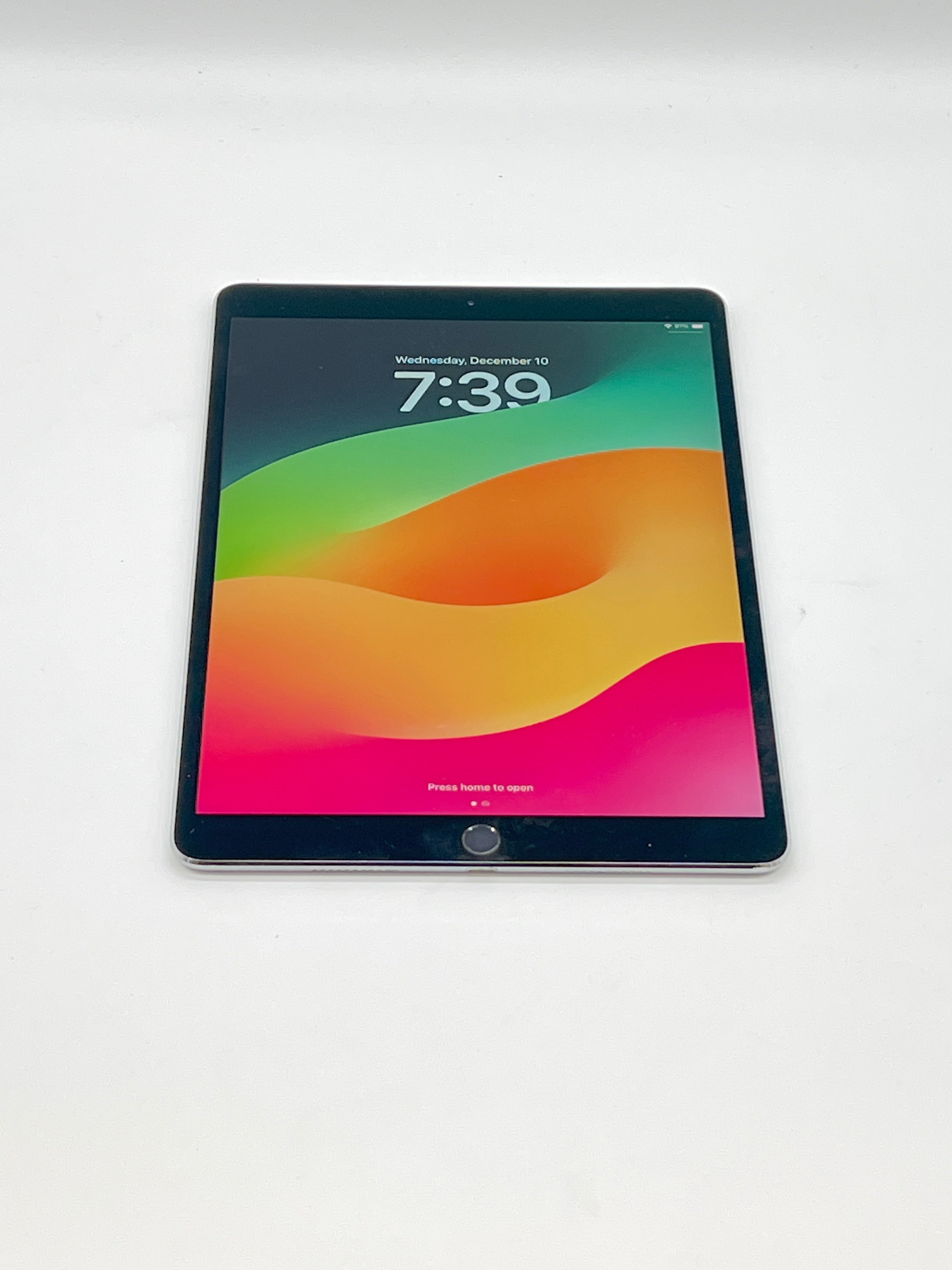 Apple iPad Pro 10.5 inch A1701 64GB Space Gray Wi-Fi