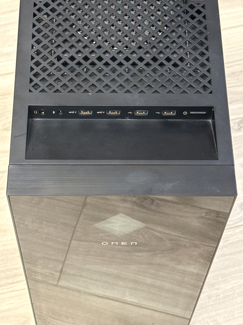 HP OMEN 40L Desktop Computer Ryzen 7 7700 16GB RAM 1TB SSD GeForce RTX 4060 Ti (Used)