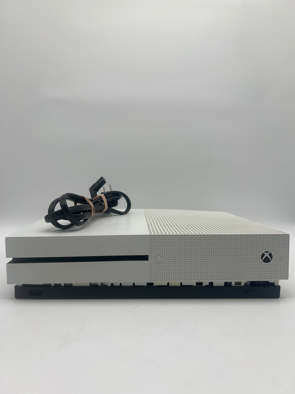 Xbox One S All-Digital Edition (1681) 1 TB - top is loose works fine