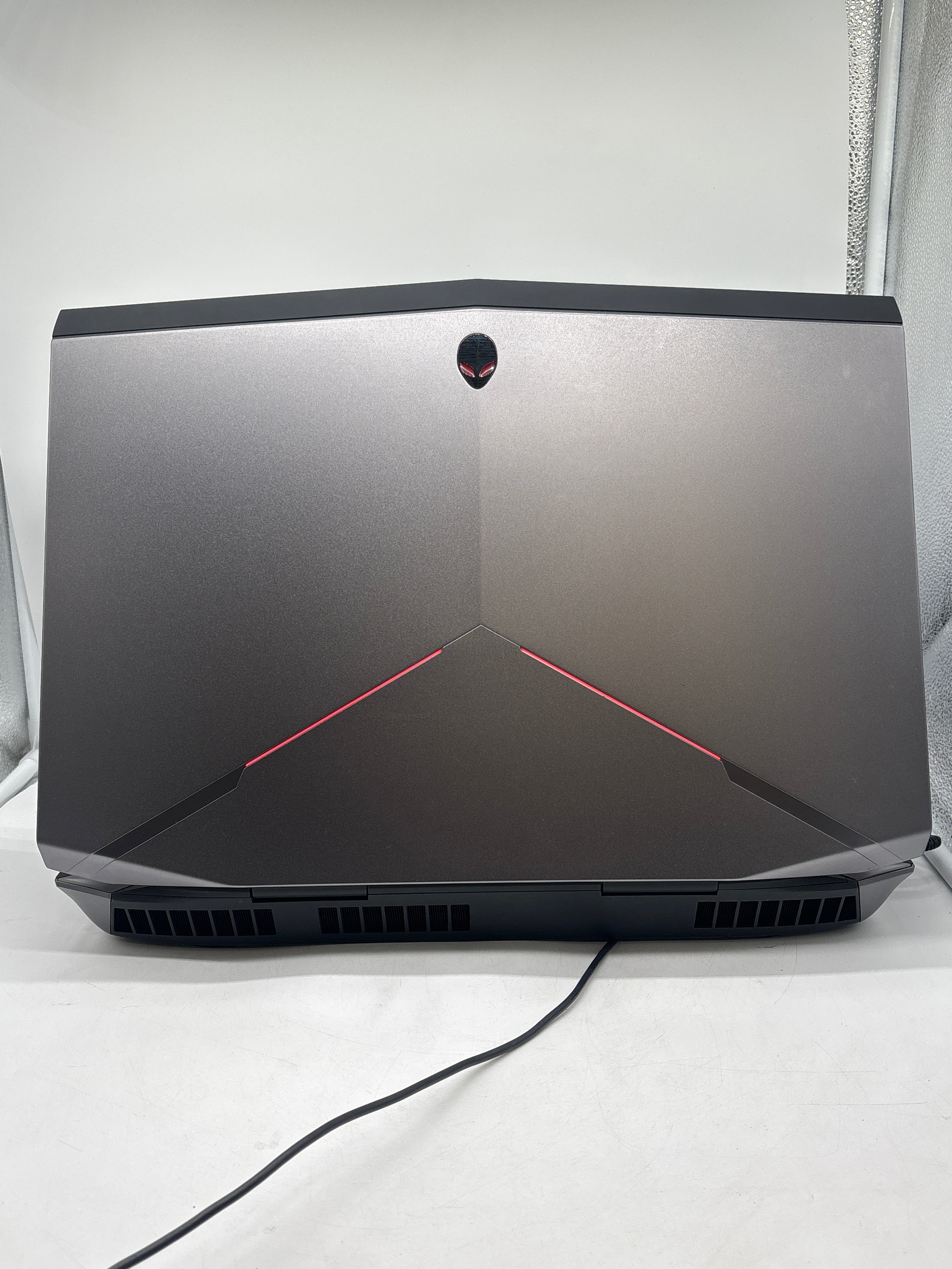 Alienware 18 i7-4930MX 32GB RAM 512GB SSD + 750GB HDD Dual GTX 780M - Used