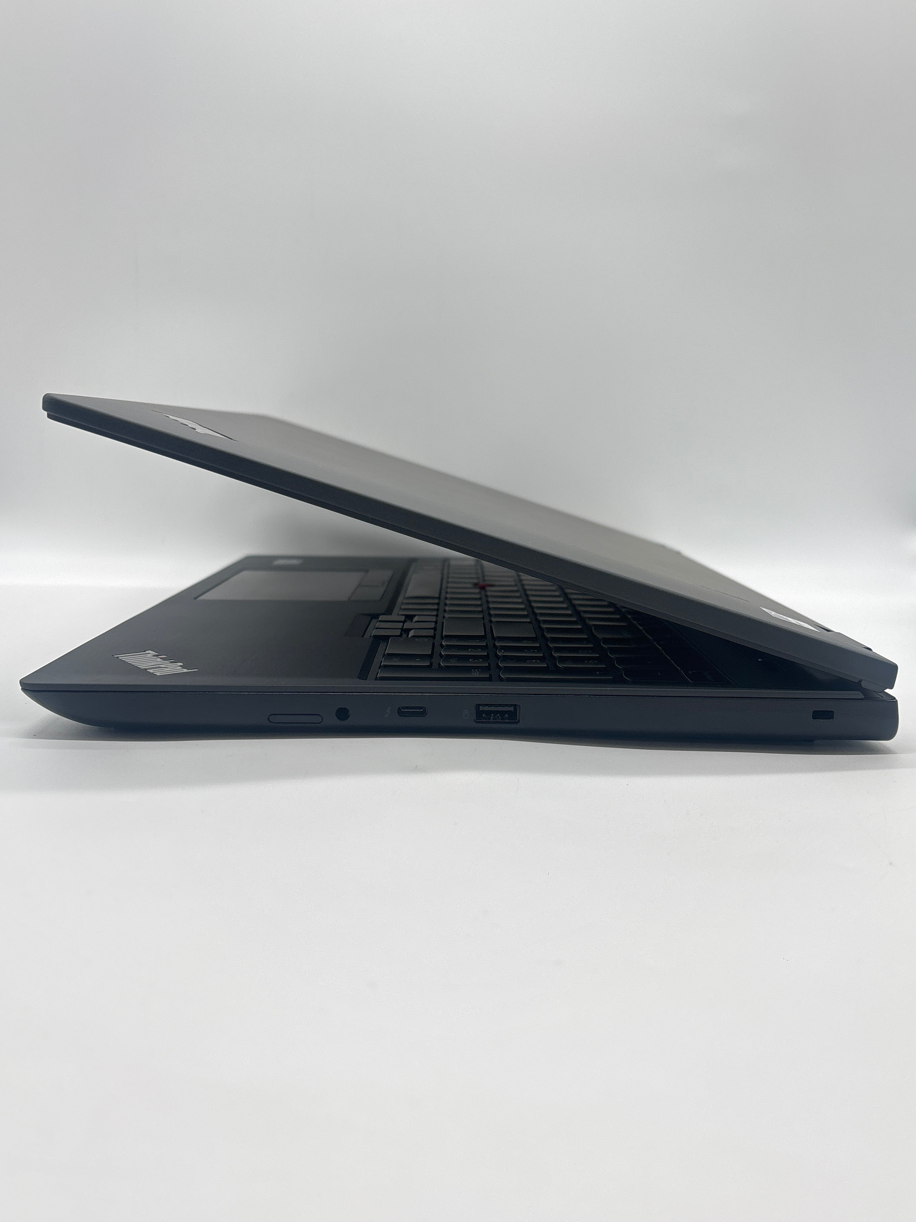 Lenovo ThinkPad P16v Gen 2 Ultra 7 165H 32GB RAM 512GB SSD RTX 2000 Ada  - Warranty