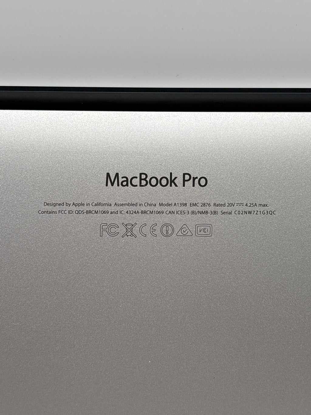 Apple MacBook Pro Retina 15" A1398 2014 Core i5 16GB RAM 256GB SSD Silver - READ