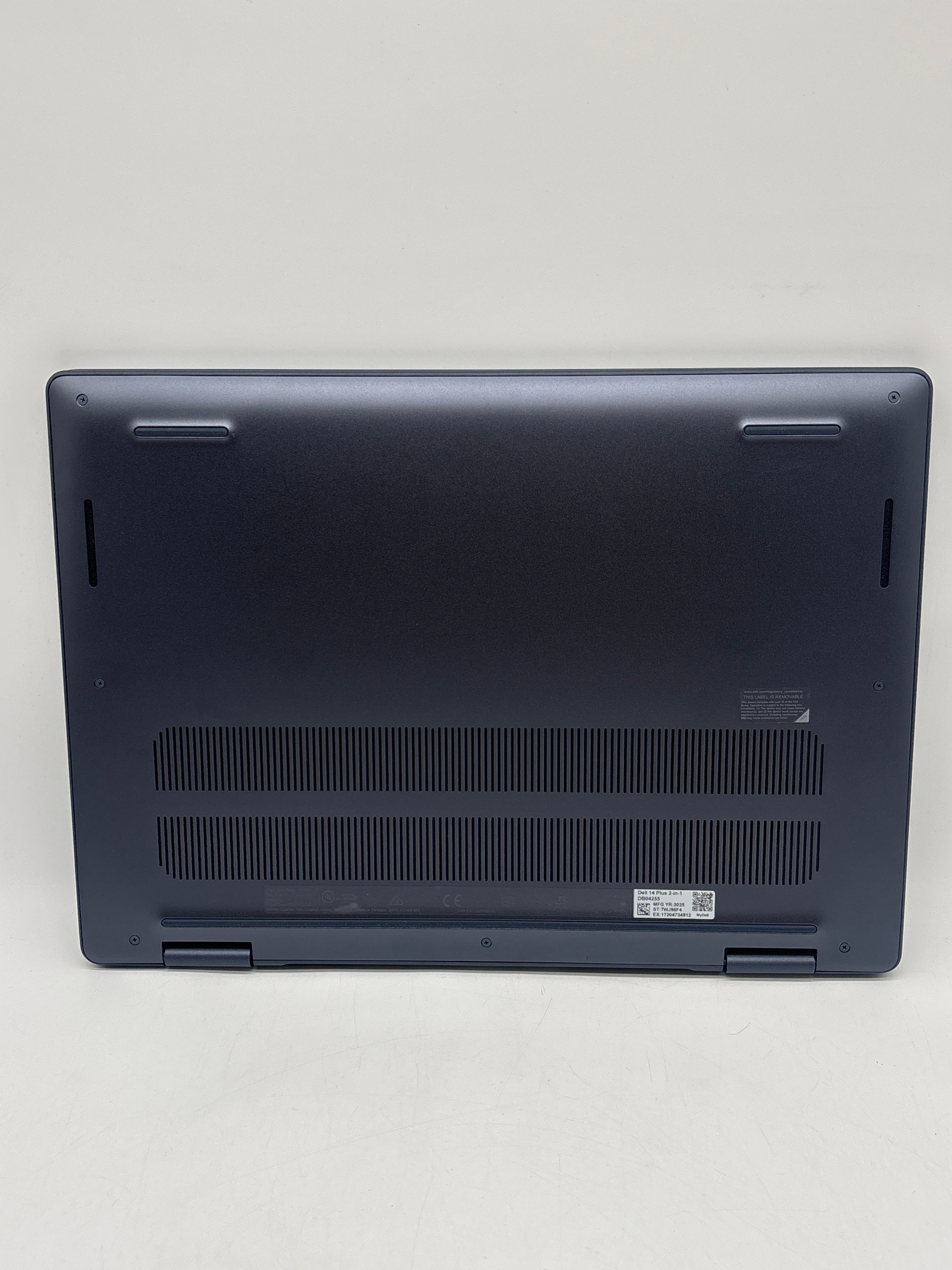 Dell 14 Plus 2 in 1 Laptop Ryzen AI 5 340 16GB RAM 512GB SSD - New Open Box