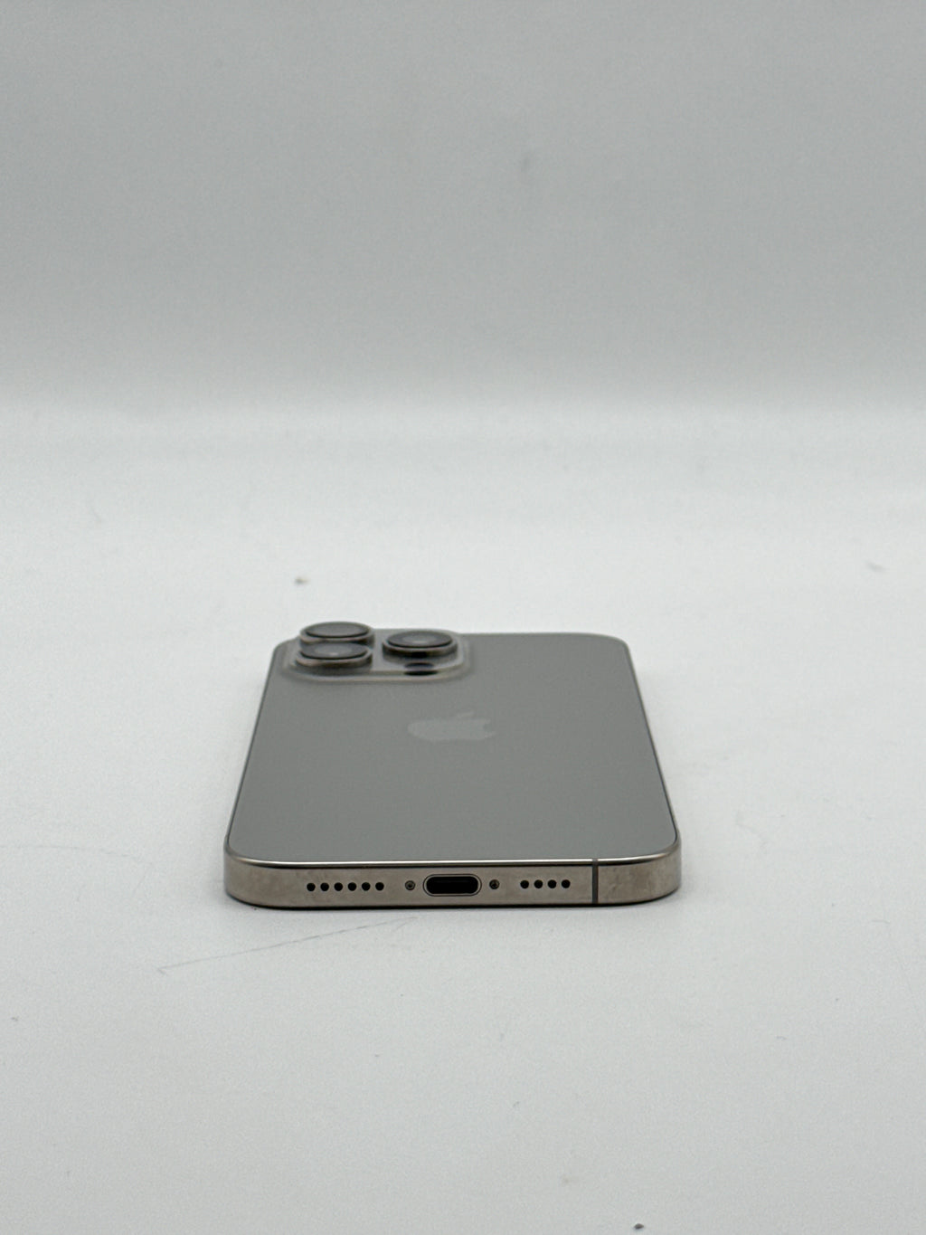 Apple iPhone 16 Pro Max 512GB Natural Titanium Unlocked - Battery 92%