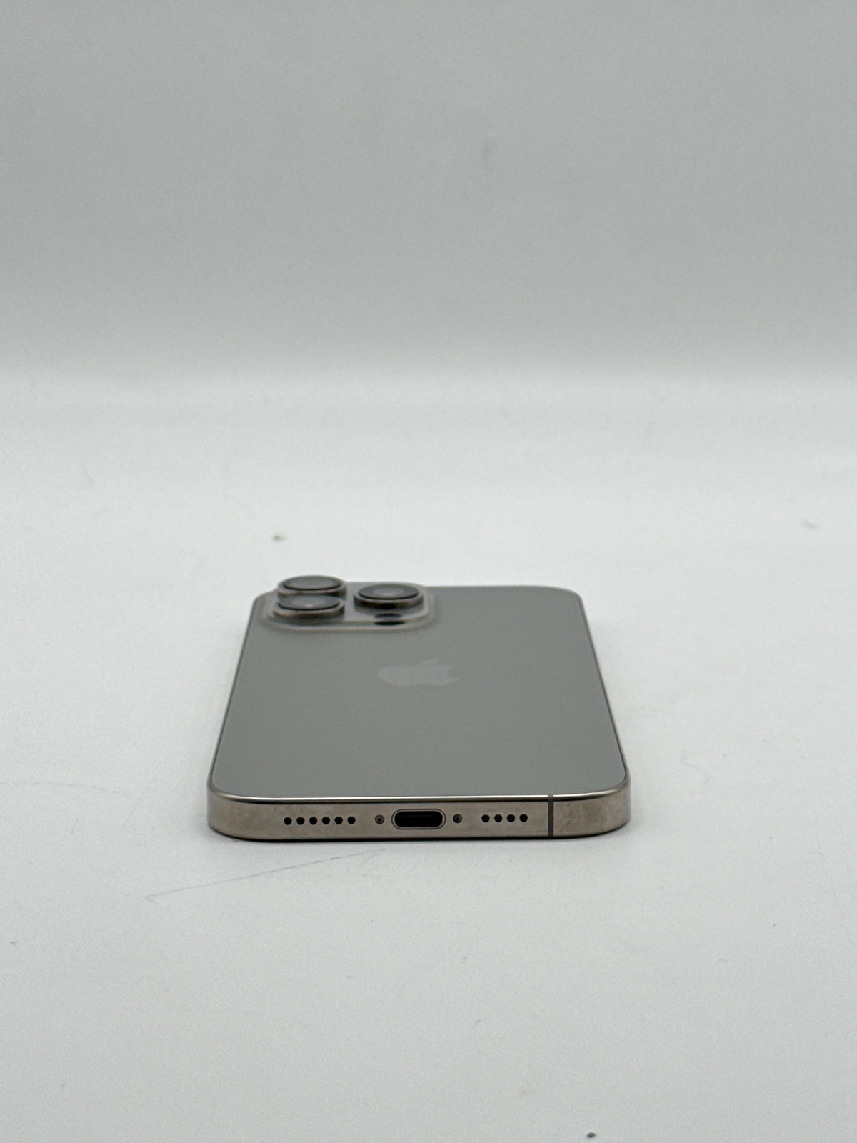 Apple iPhone 16 Pro Max 512GB Natural Titanium Unlocked - Battery 92%