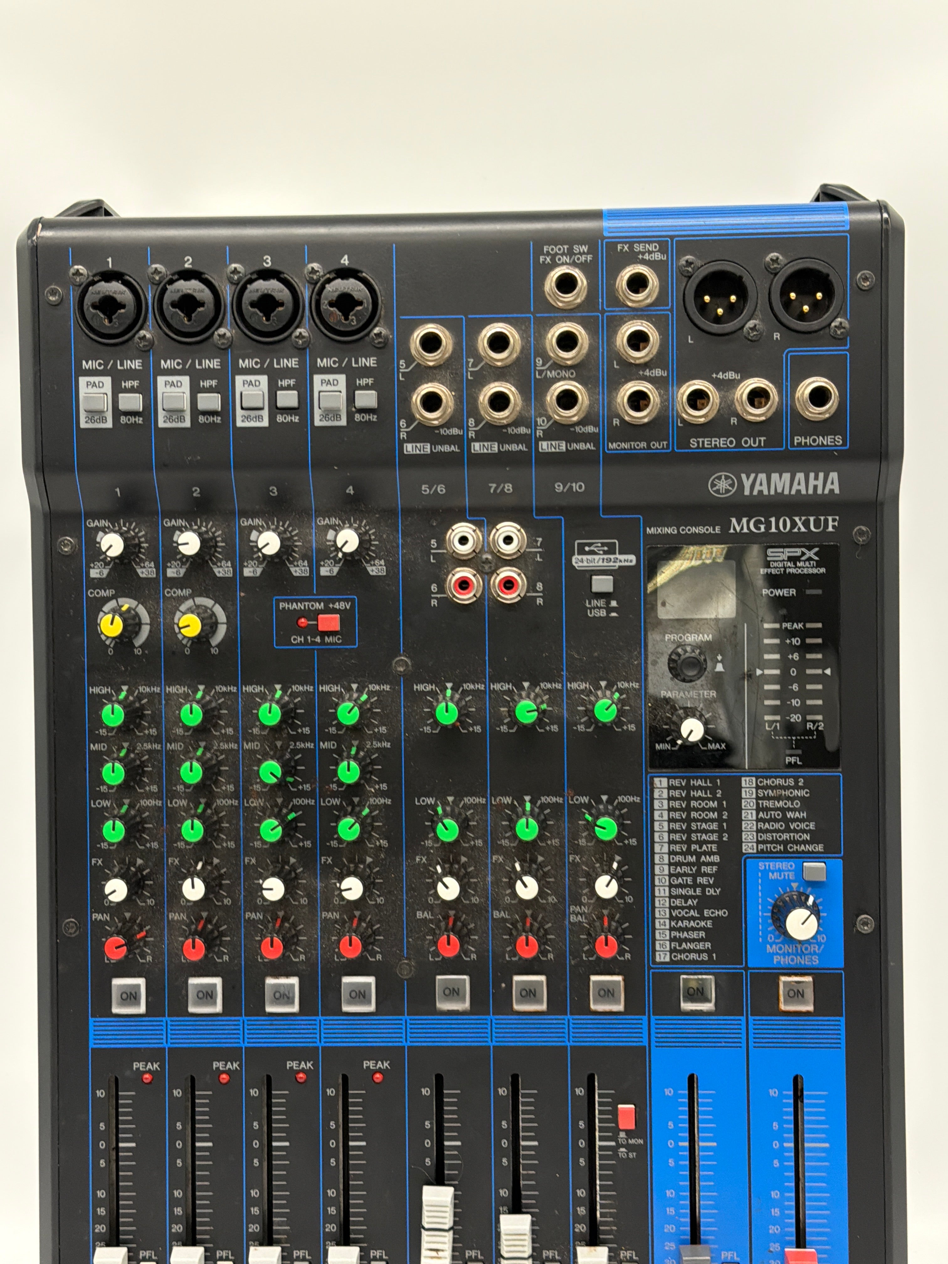 Yamaha MG10XUF 10-Channel Mixing Console Black With Travel Hard Case