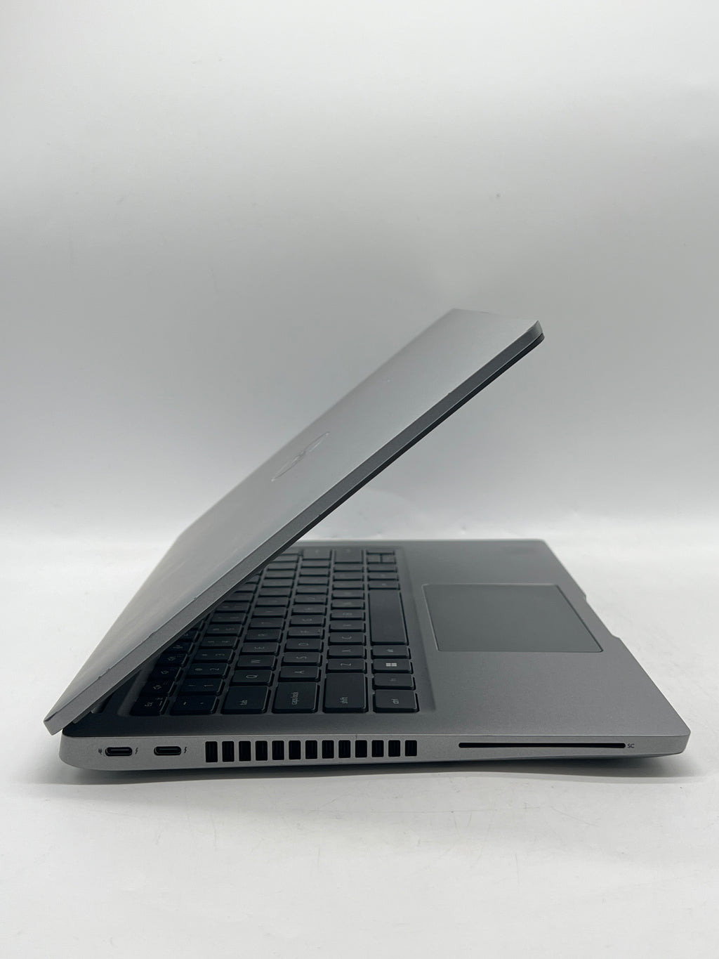 Dell Latitude 5430 13" Intel Core i5-1235U 16GB RAM 256GB SSD Gray - Used