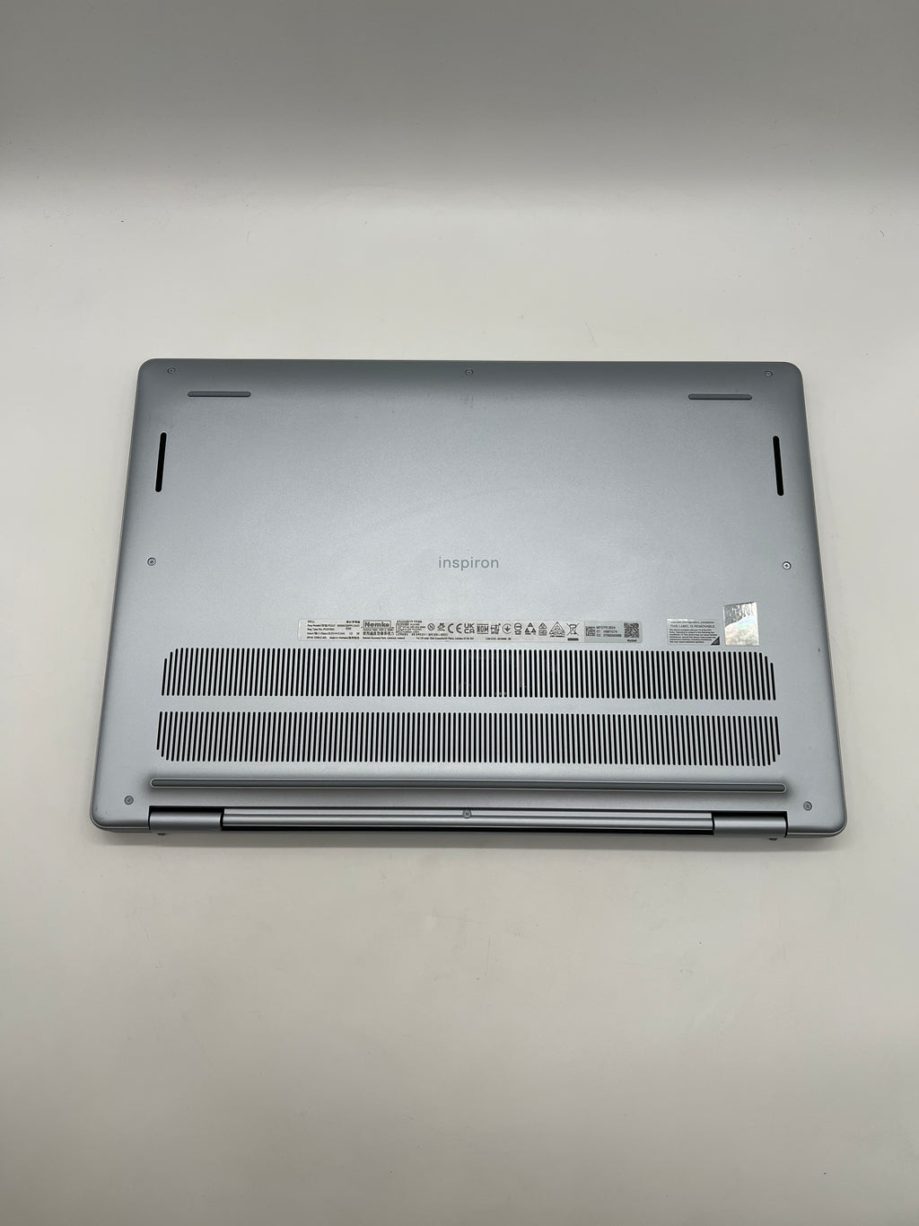 Dell Inspiron 16 Intel Core 7 32GB RAM 1TB SSD Geforce MX570A
