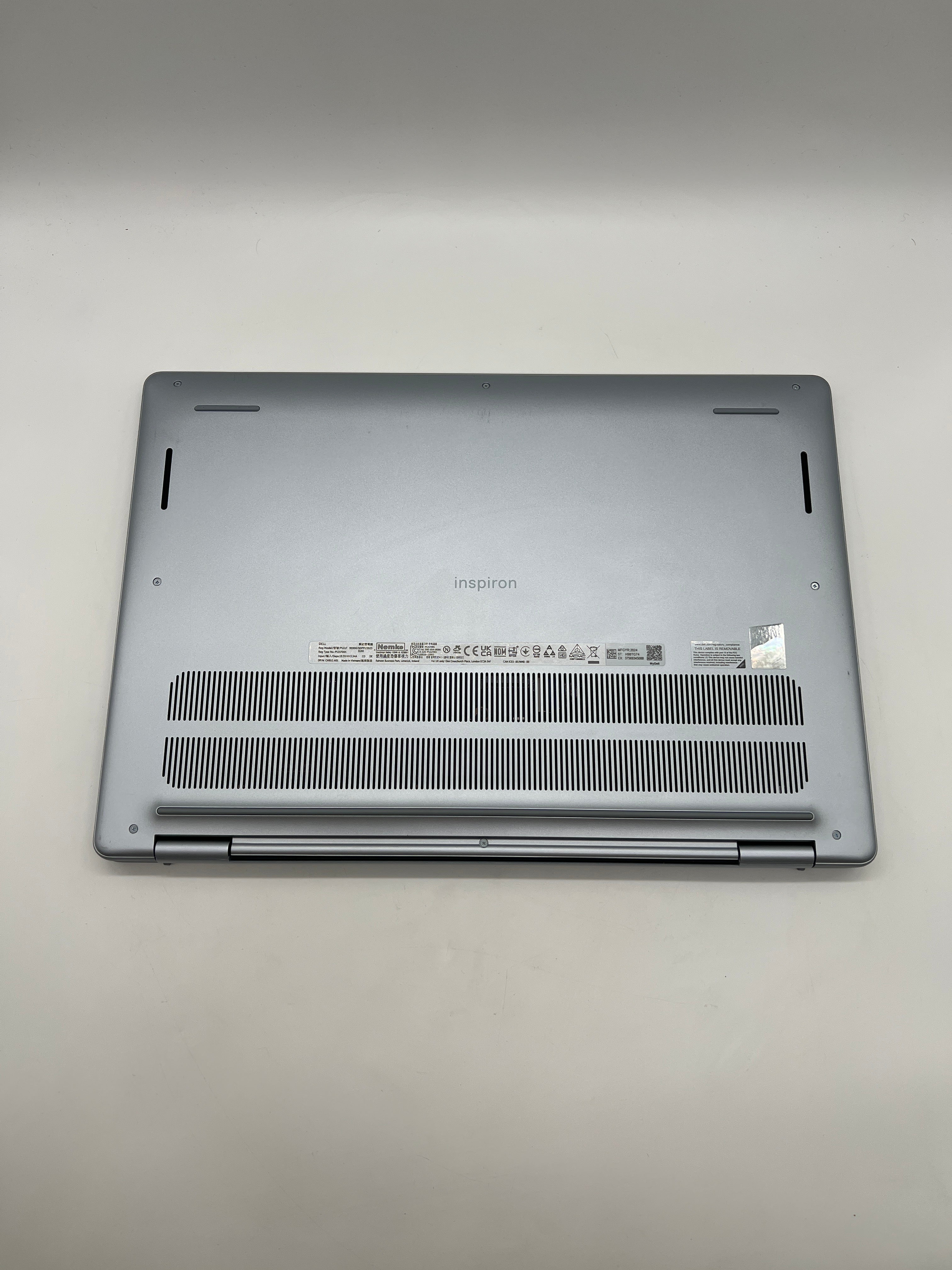 Dell Inspiron 16 Intel Core 7 32GB RAM 1TB SSD Geforce MX570A