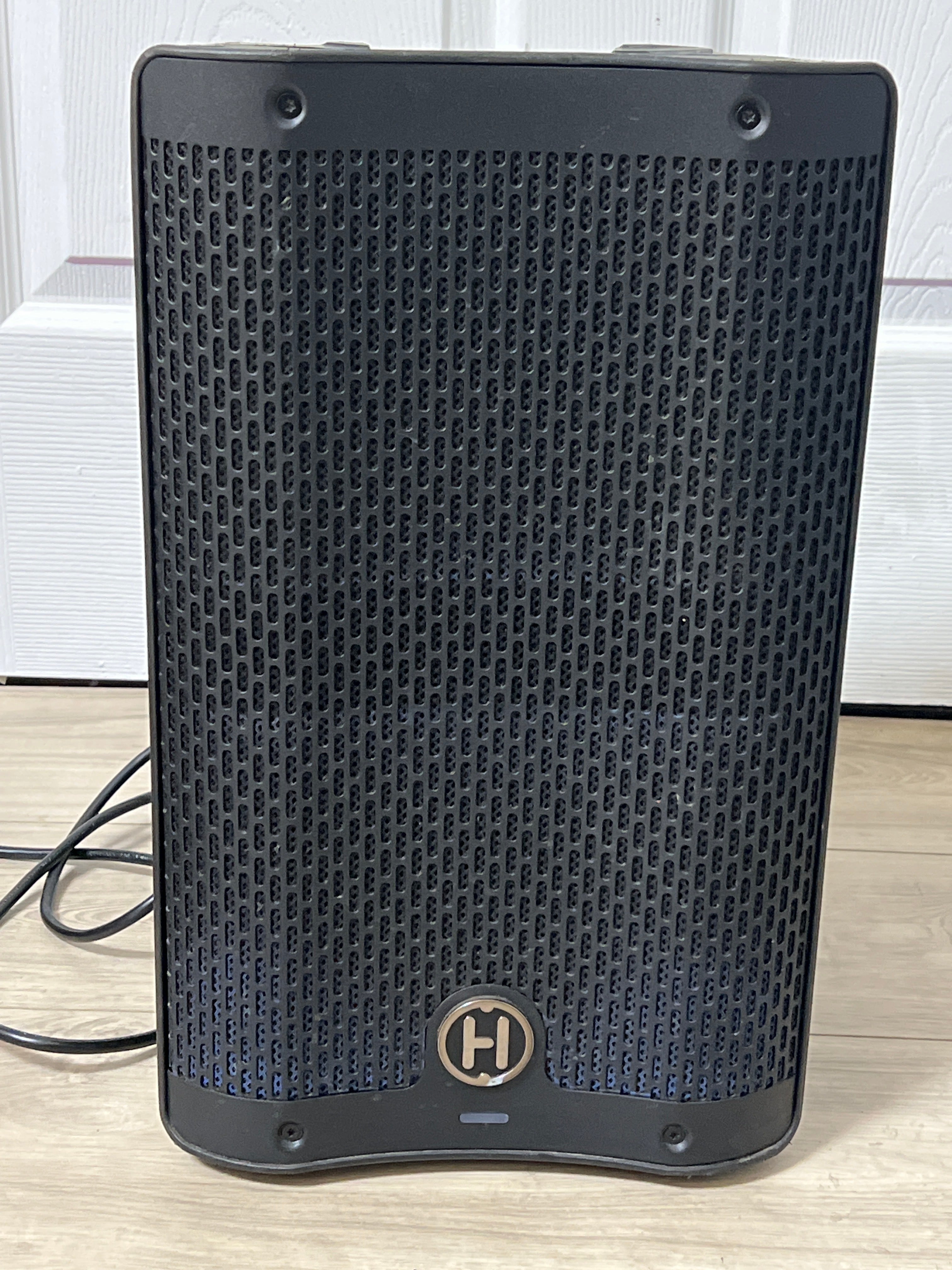 Harbinger VARI V2408 8" Powered PA Loud Speaker Bluetooth - Used