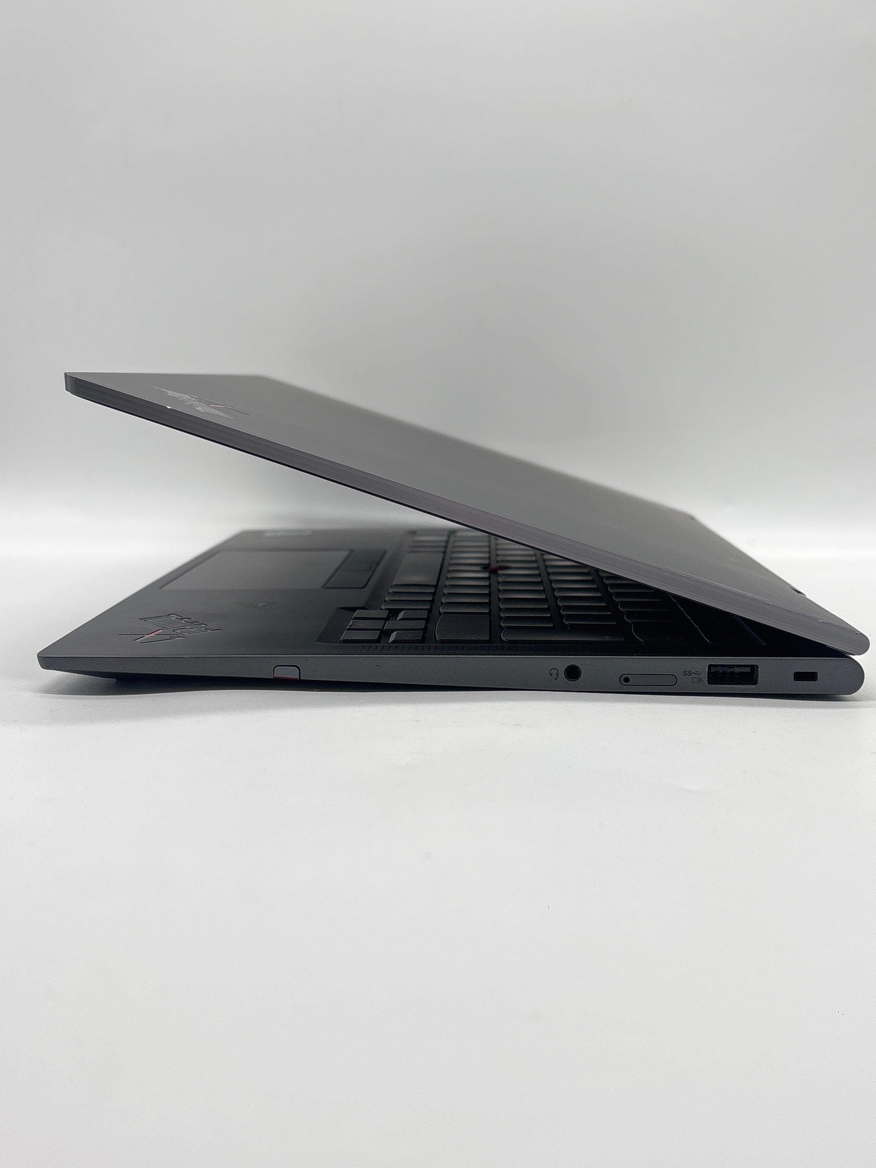 Lenovo ThinkPad X1 Yoga Gen 6 i7-1185G7 32GB RAM 512GB SSD - For Parts (Read DESC)