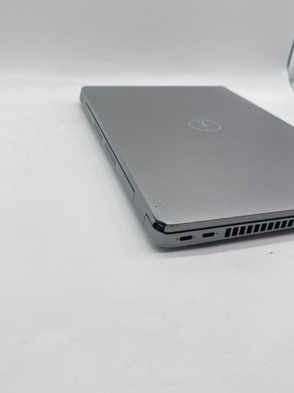 Dell Latitude 5420 i5-1145G7 16GB RAM 256GB SSD - Cracked Corners
