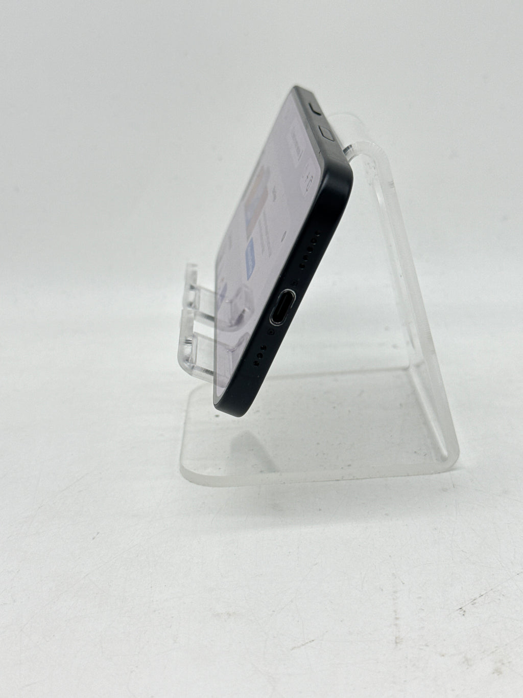 Apple iPhone 16 MYAX3LL/A 256GB Factory Unlocked Black - Used