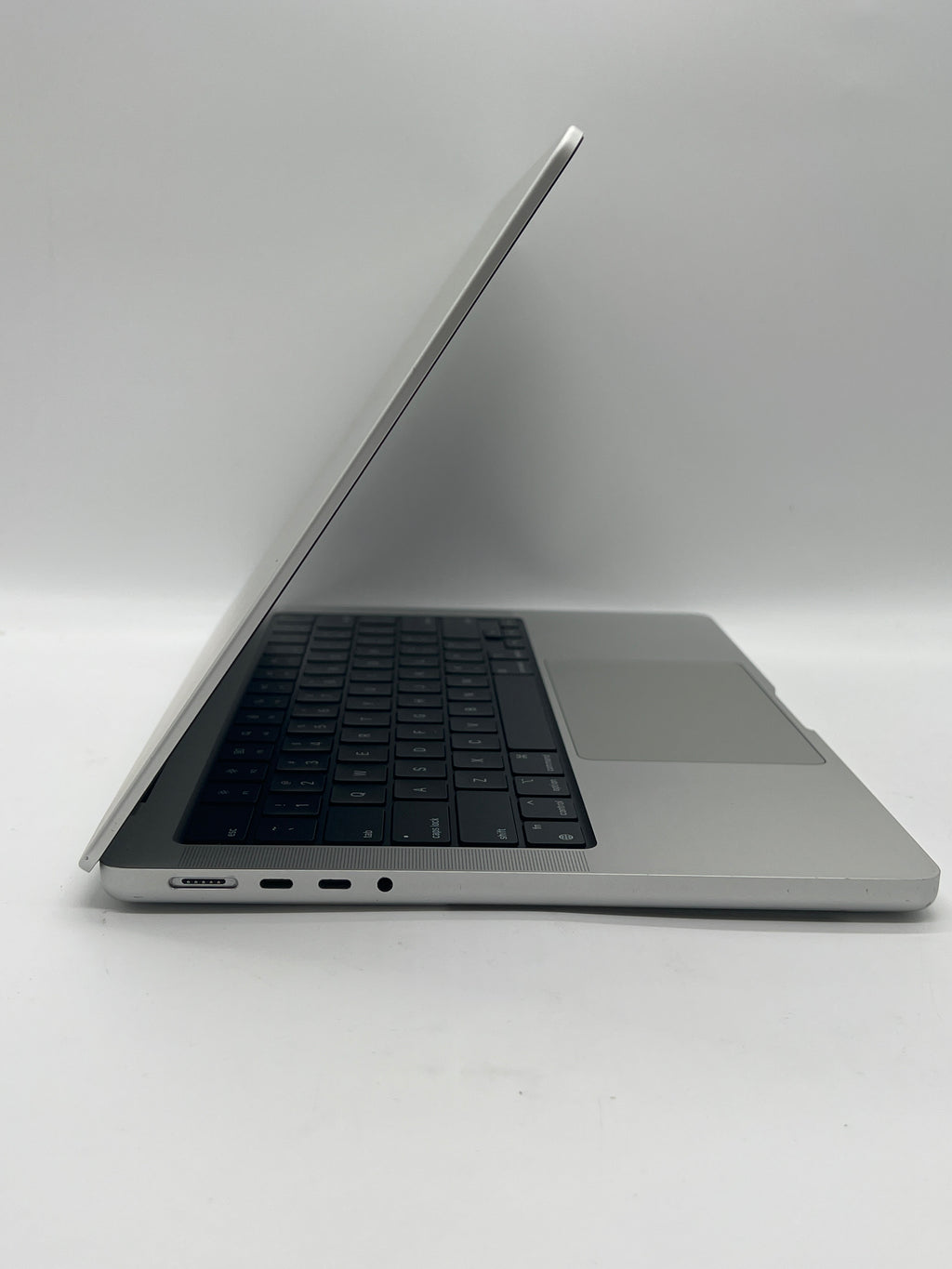 Apple MacBook Pro 14" A2442 2021 M1 Chip Silver For Parts Untested No Specs