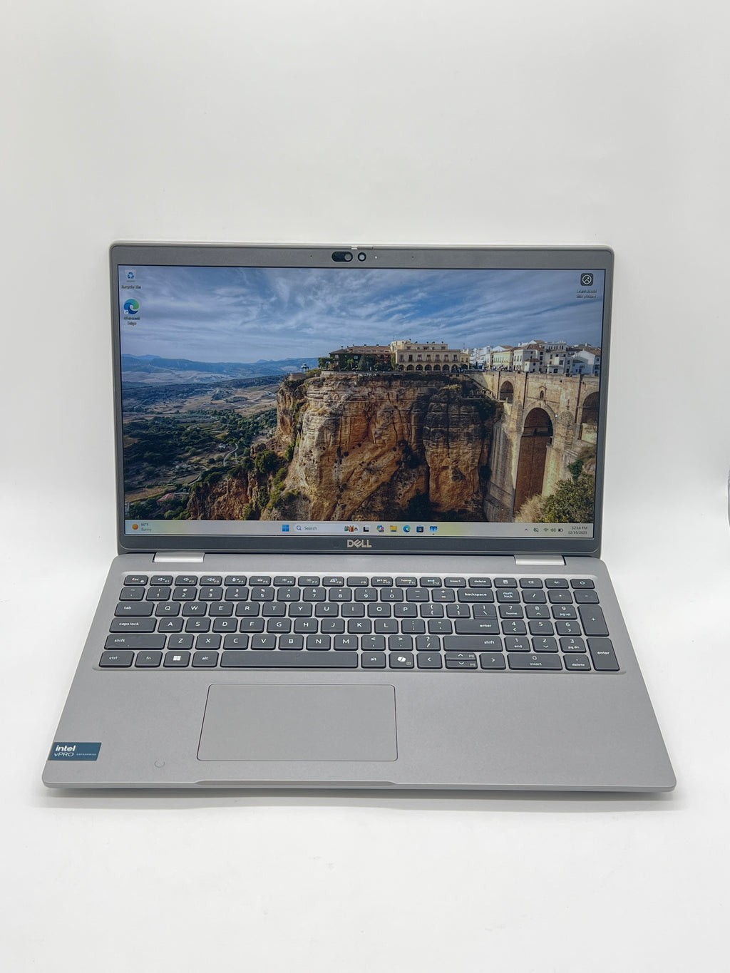 Dell Latitude 5550 15.6” Core Ultra 7 165U 32GB RAM 512GB SSD Silver Used