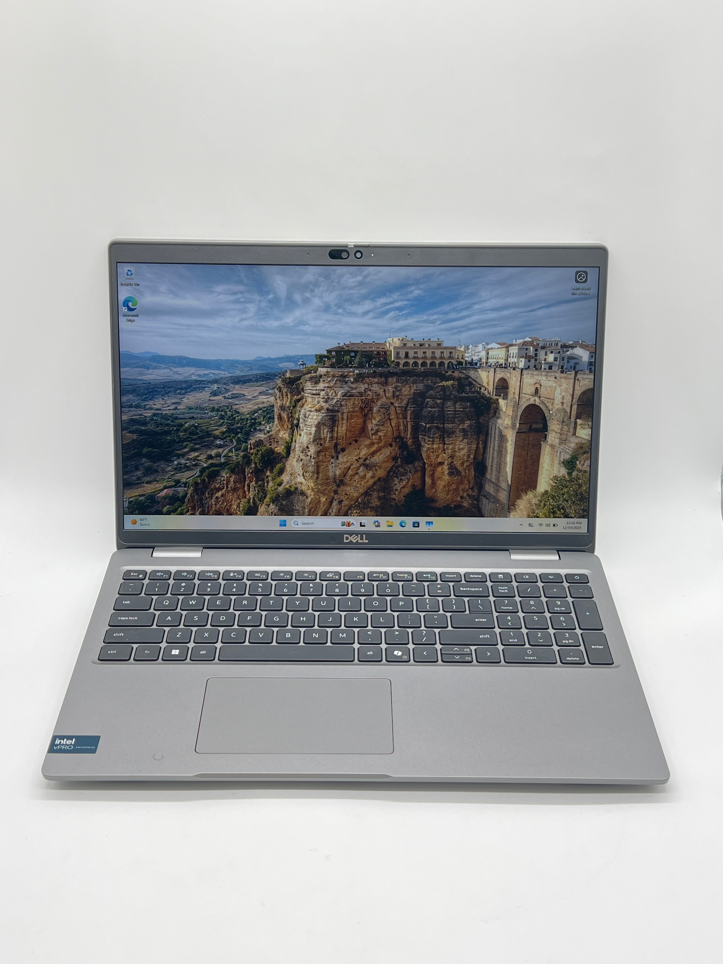 Dell Latitude 5550 15.6” Core Ultra 7 165U 32GB RAM 512GB SSD Silver Used