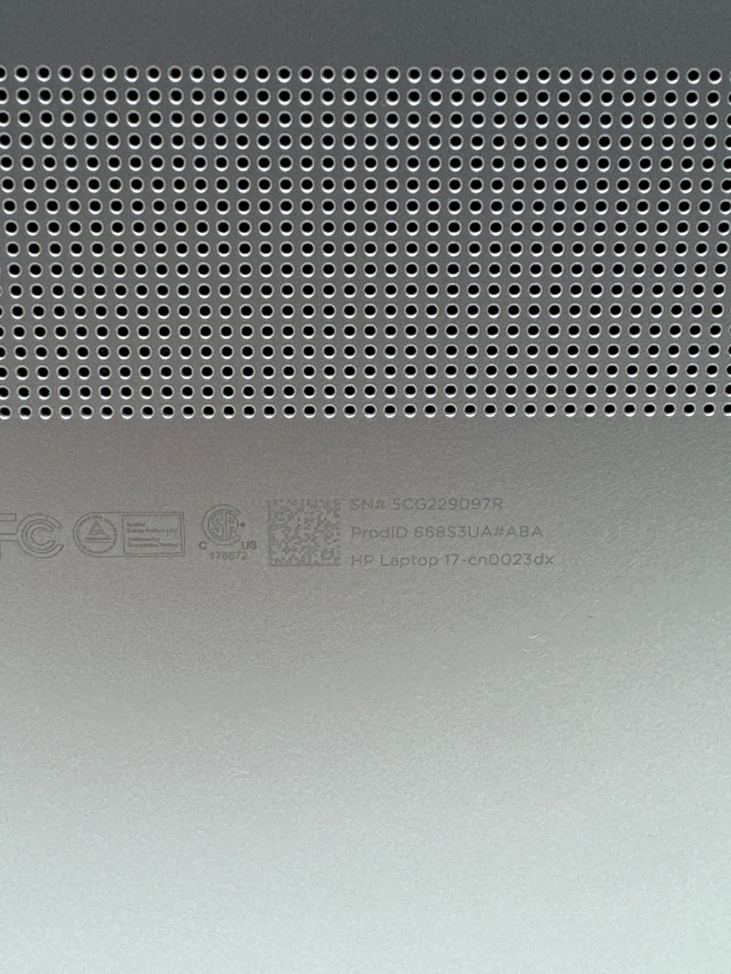 HP 17-cn0023dx 17" Intel Core i5-1135G7 8GB RAM 256GB SSD Silver - Used