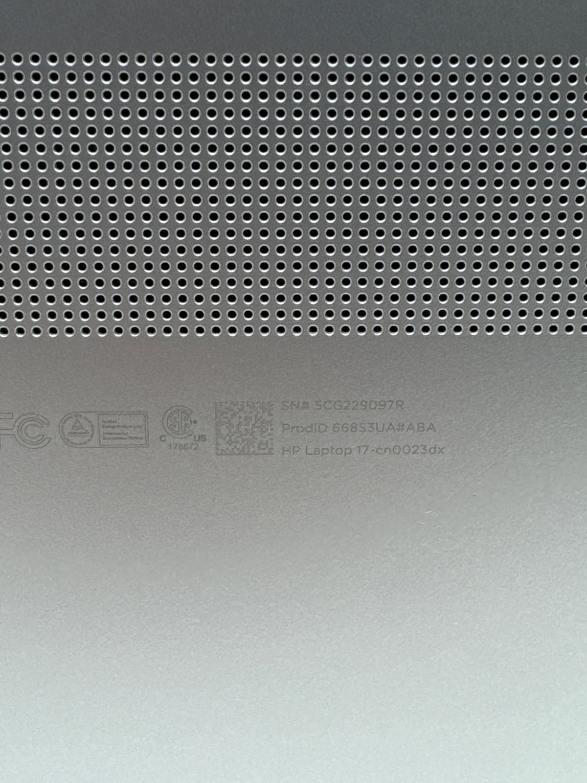 HP 17-cn0023dx 17" Intel Core i5-1135G7 8GB RAM 256GB SSD Silver - Used