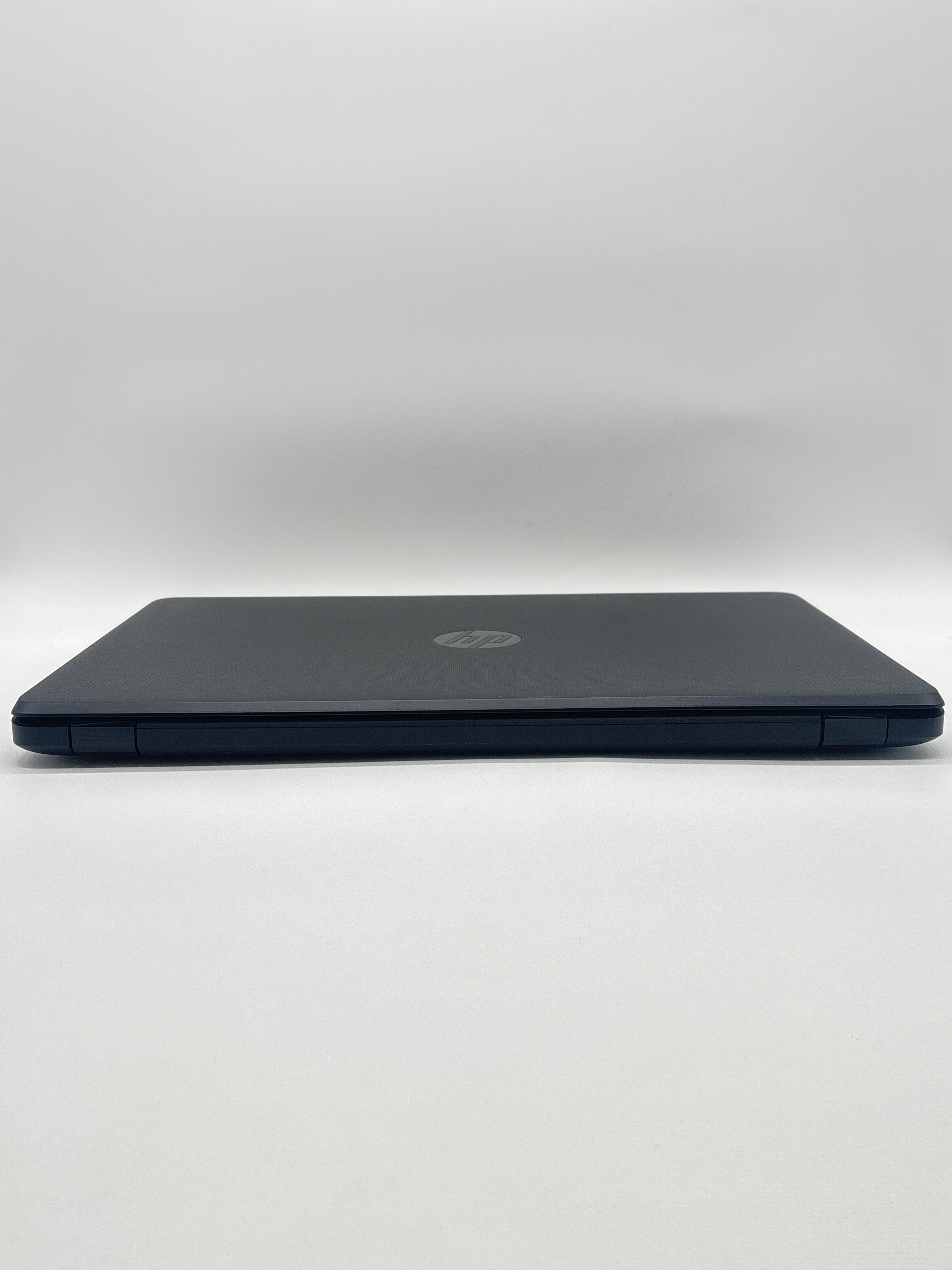 HP 15-bs212wm 15 Inch Celeron N4000 4GB RAM 500GB HDD - For Parts (Read DESC)