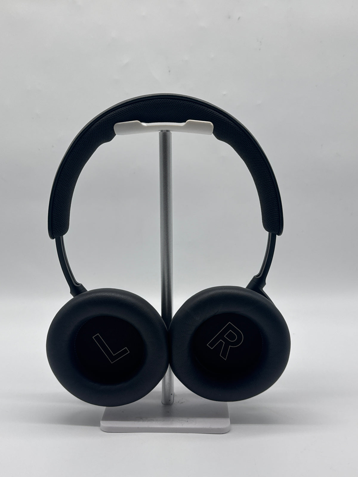 Bang Olufsen Beoplay HX Wireless Over-Ear Headphones Greyish Black - Used