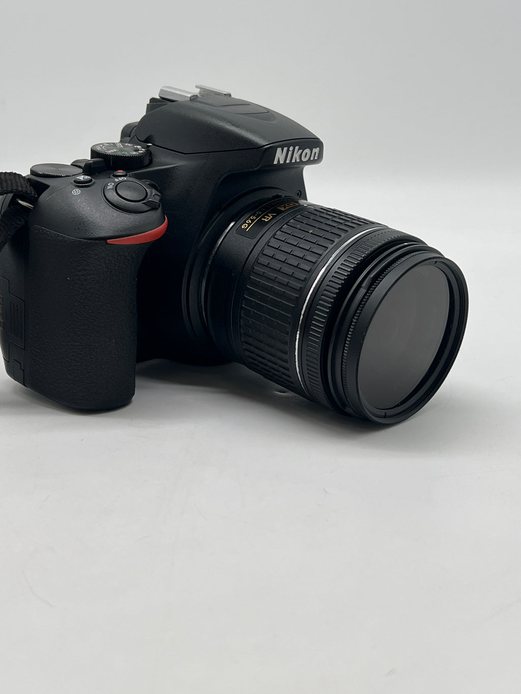Nikon D3500 24.2MP with 18-55mm VR Lens DSLR Camera - Used