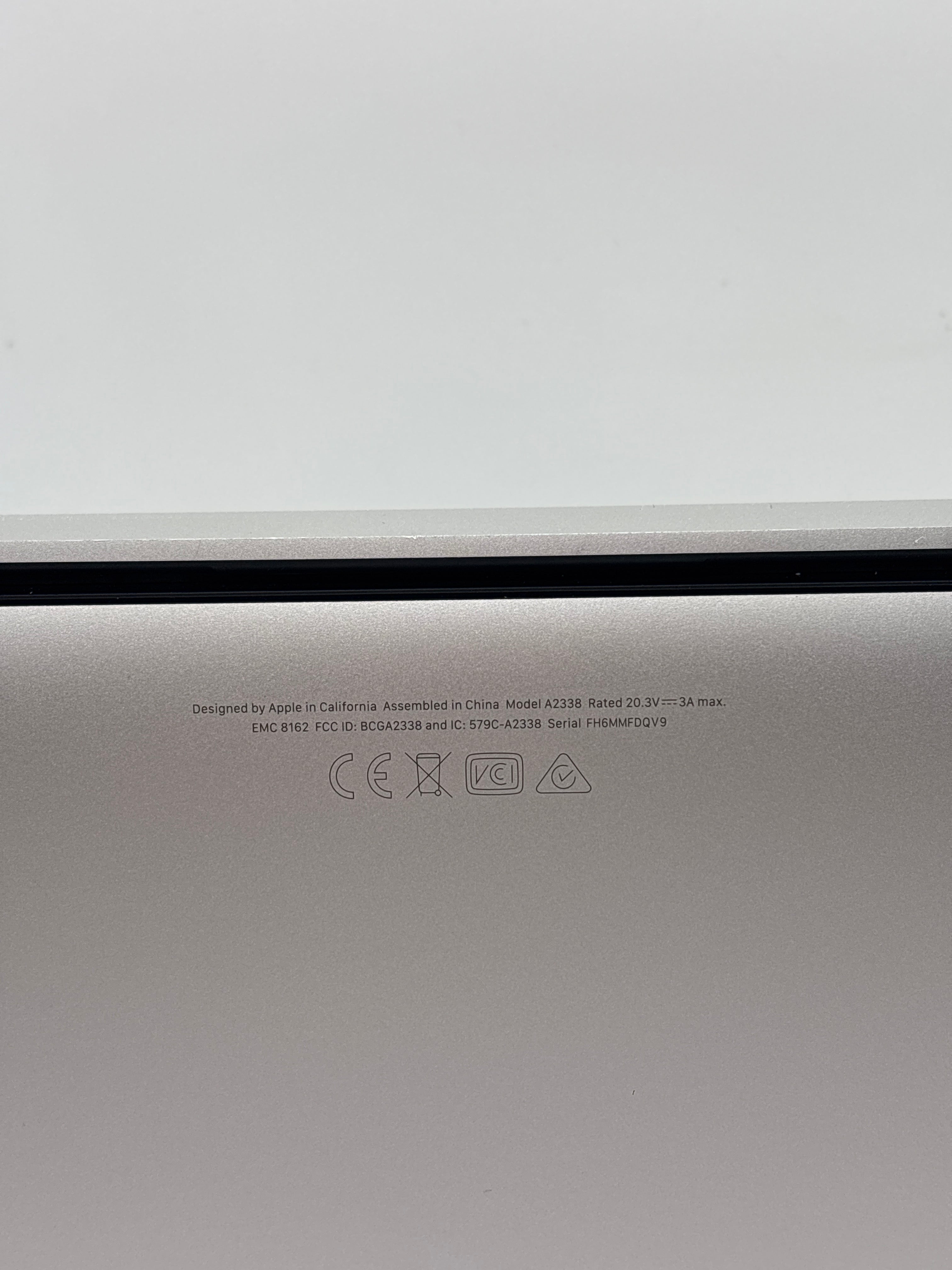 Apple MacBook Pro 13" A2338 2022 M2 8GB RAM 512GB SSD