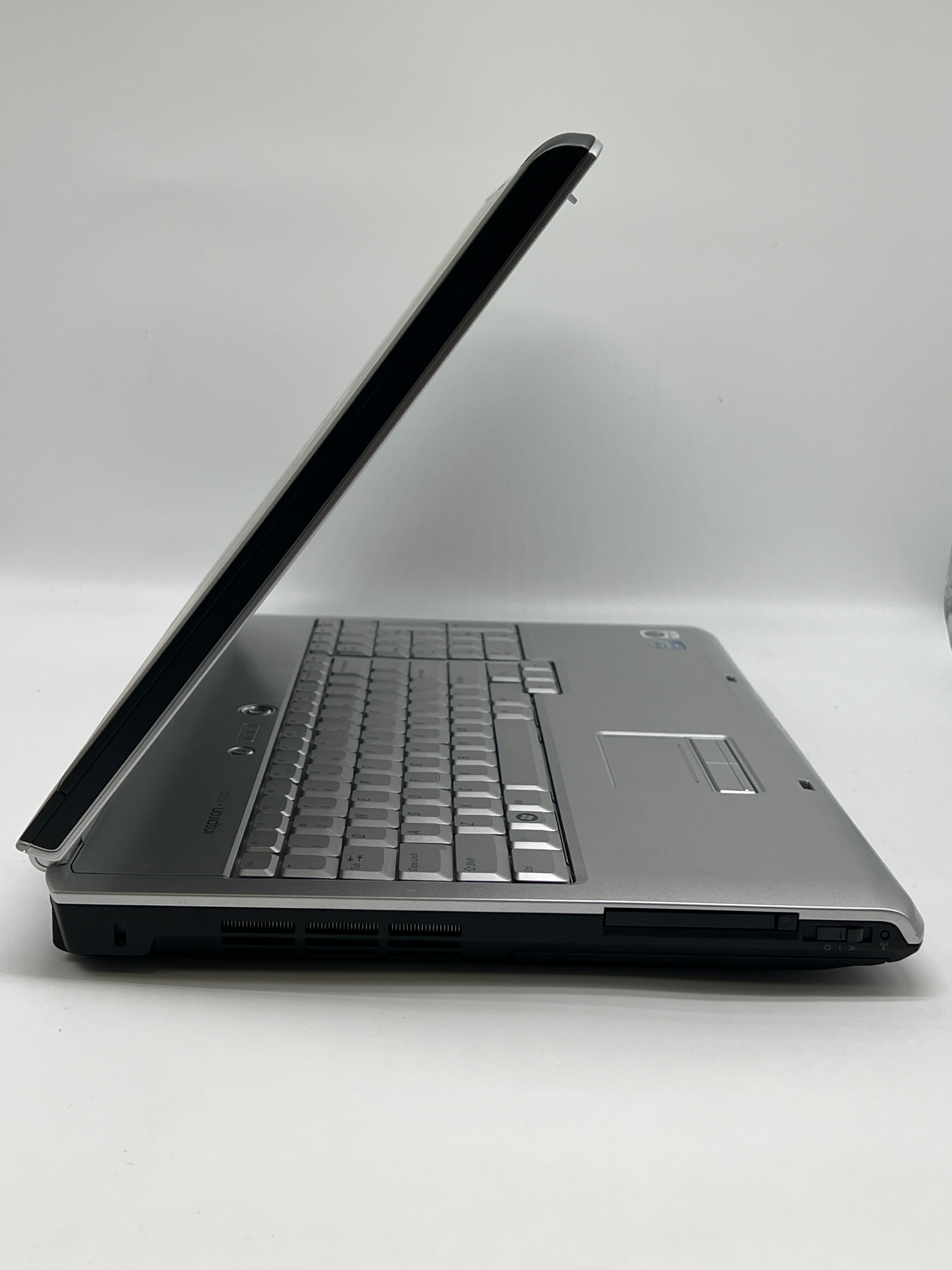 Dell Inspiron 1720 Intel Core 2 Duo 4GB DDR2 - New Open Box