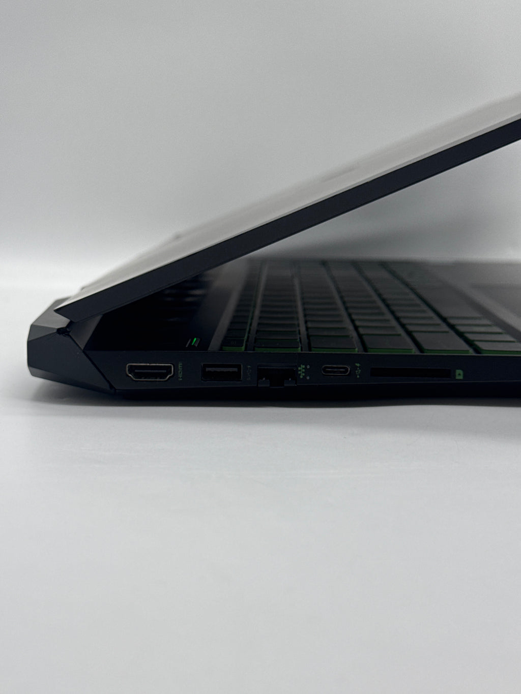 HP Pavilion 15-dk0068wm i5-9300H 8GB RAM 256GB SSD GTX 1050 - For Parts (Read DESC)