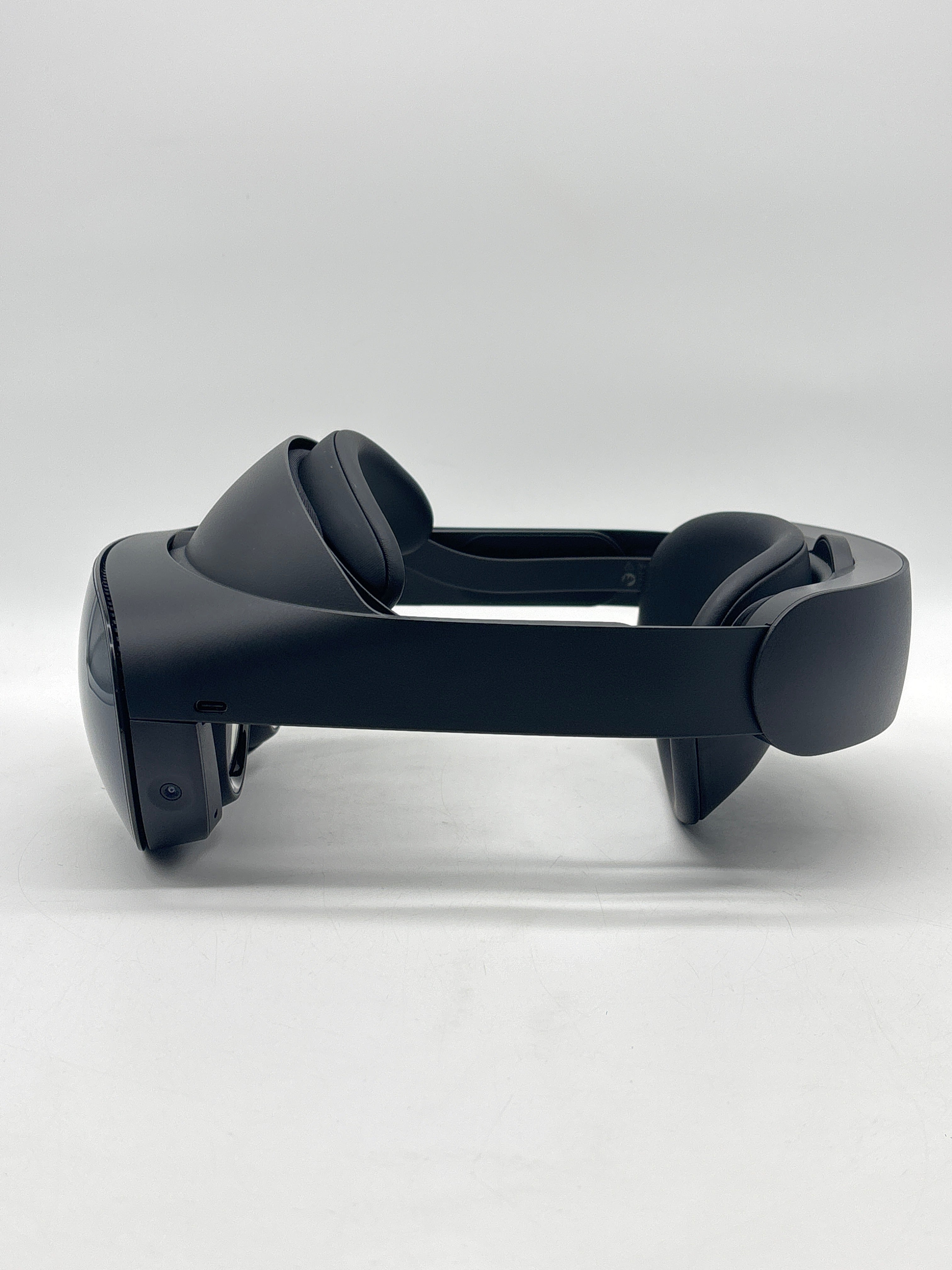 Meta Quest Pro VR Headset 256GB Black - Used With Box
