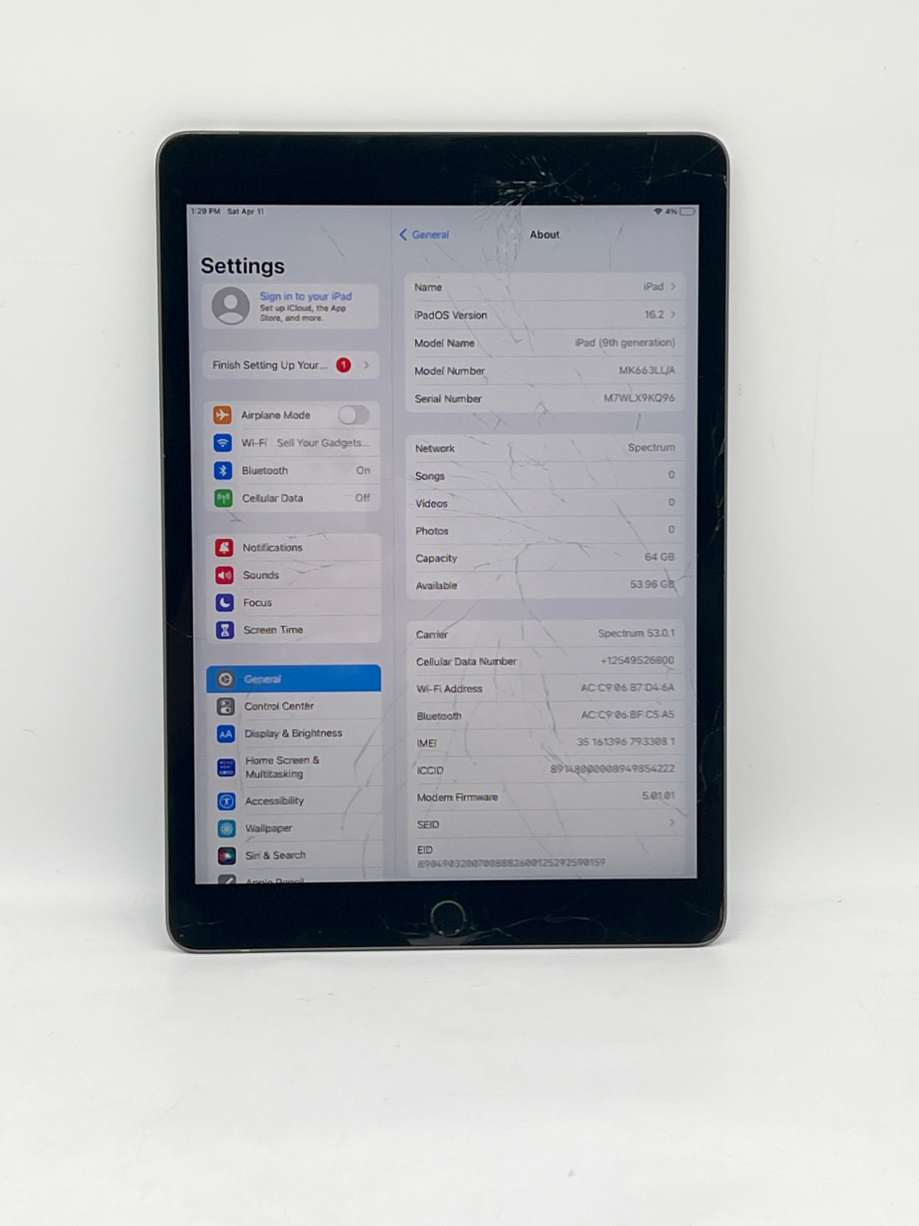 Apple iPad (9th Gen) A2603 64GB Wi‑Fi + 4G - Cracked Screen