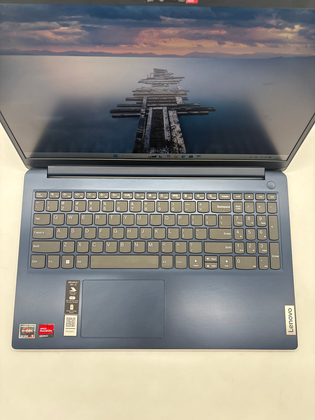 Lenovo Ideapad 1 15AMN7 Ryzen 5 7520U 8GB RAM 256GB SSD
