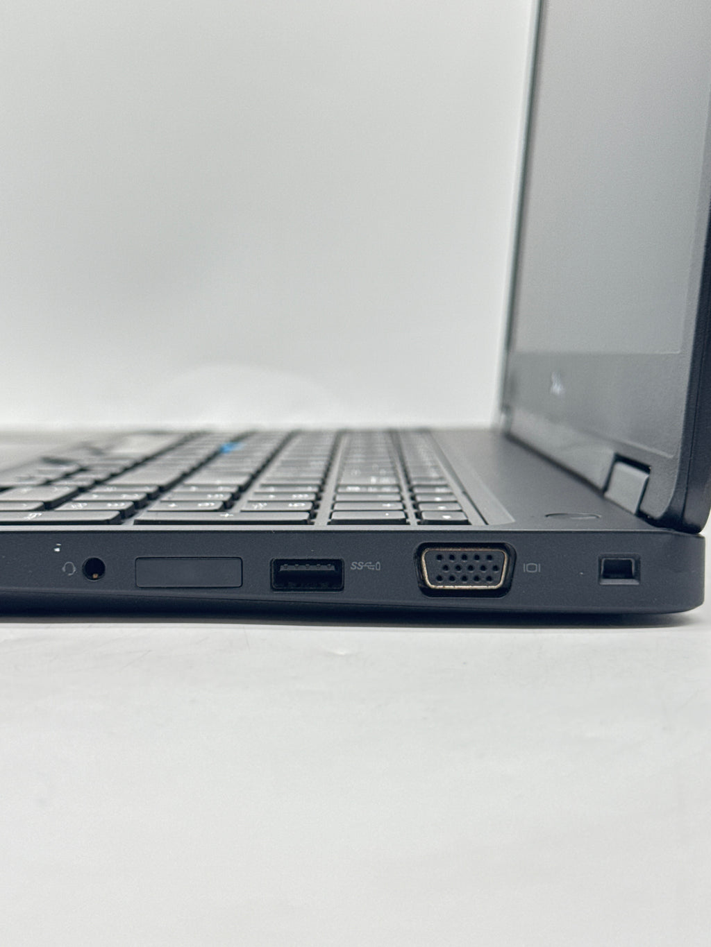 Dell Latitude 5580 15.6" Core i5-6440HQ 16GB RAM 512GB SSD - Service Battery