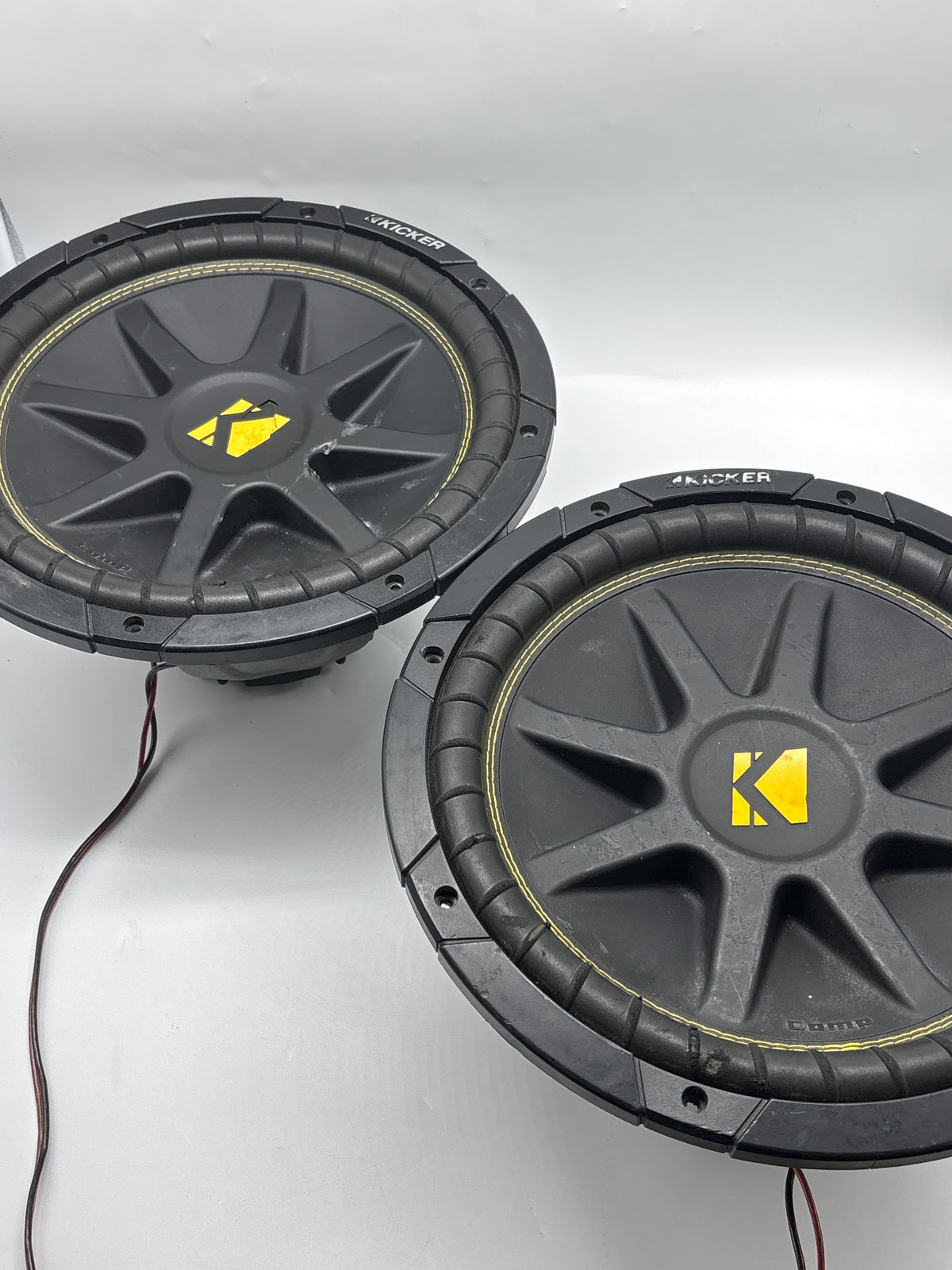 KICKER Comp C12 12in Car Audio Subwoofers Pair 150W RMS 4-Ohm Read