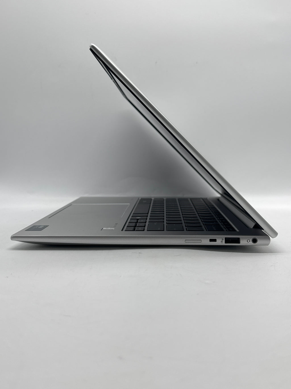 HP EliteBook 840 G11 14" Intel Core Ultra 7 165U 32GB RAM 512GB SSD Silver - MDM Locked
